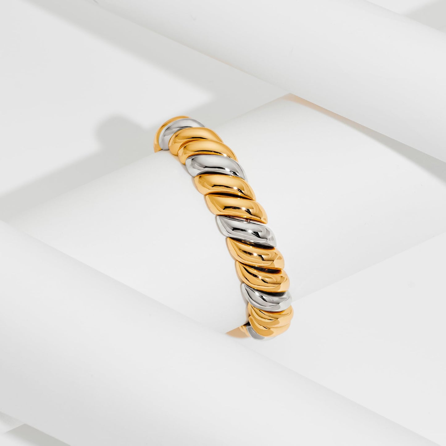 FAMARINE Gold Silver Chunky Bangle Bracelet for Women Men Two Tone Stretchchable Elastic Bracelet Jewelry Gift for Daily Wear