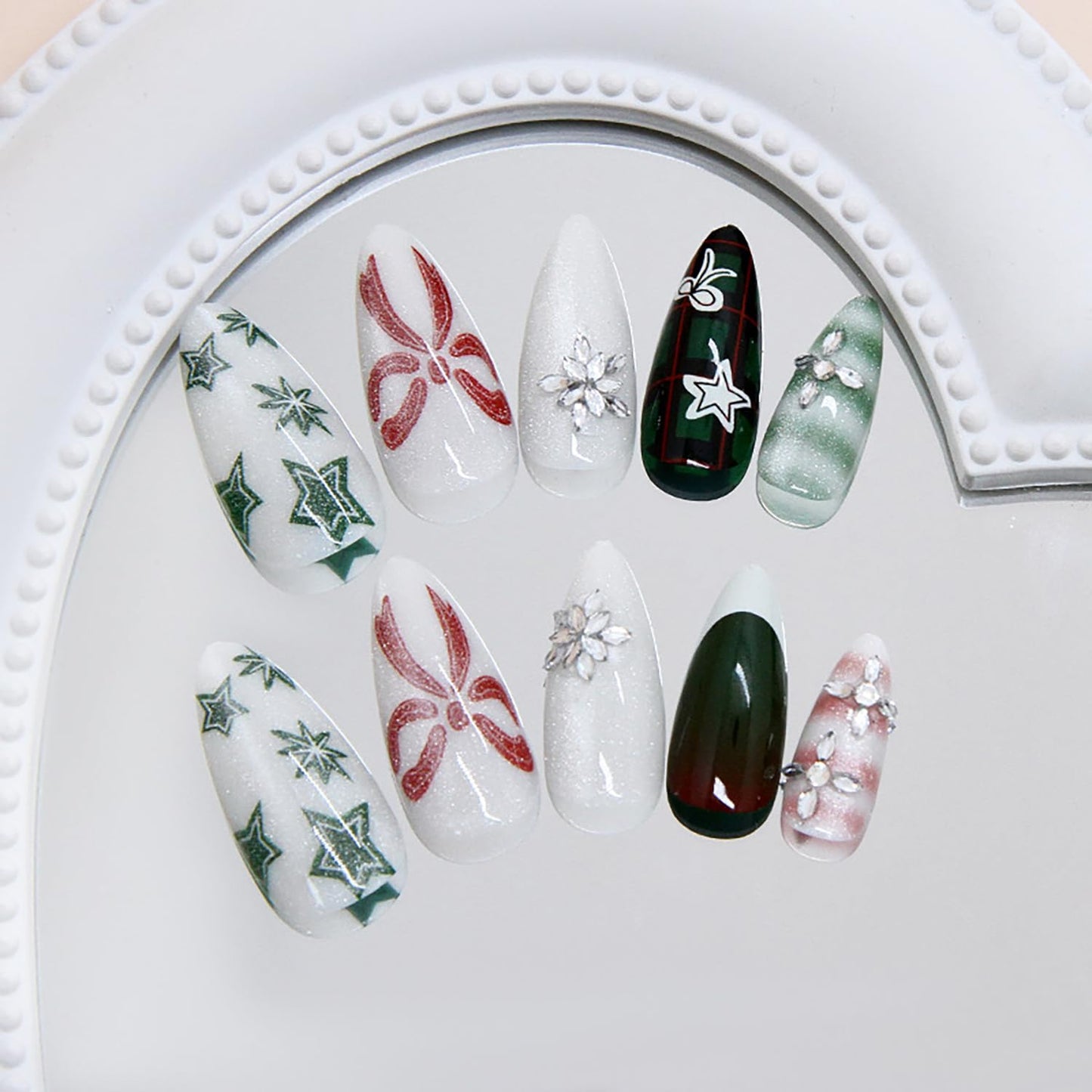 24pcs French Tip Press on Nails Medium Almond Fake Nails with 3d Snow Rhinestones Designs False Nails Christmas Glue on Nails Winter Snowflake Full Cover Artificial Stick on Nails Decoration for Women