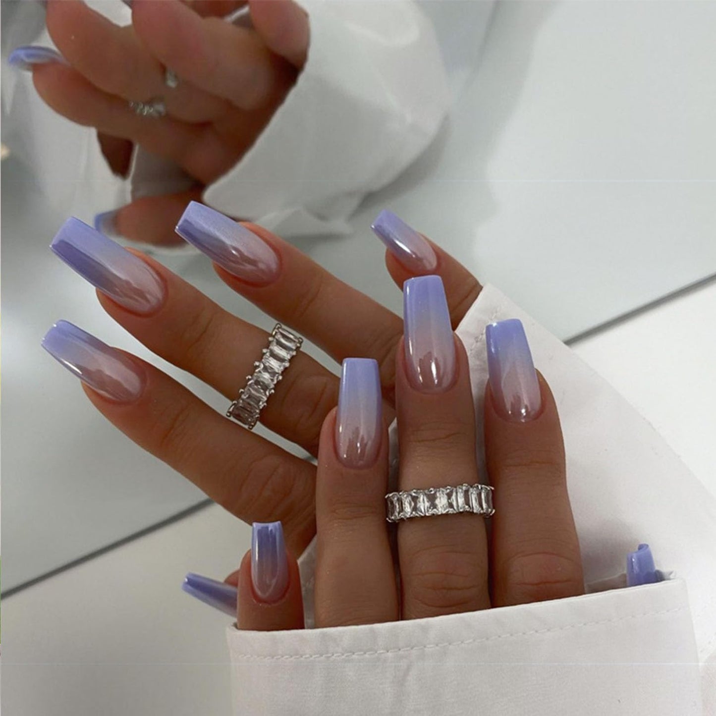 IMSOHOT Medium Press on Nails Coffin Laser Fake Nails Glossy Purple Gradient Glue on Nails Full Cover Chrome Ballerina Acrylic False Nails for Women 24PCS