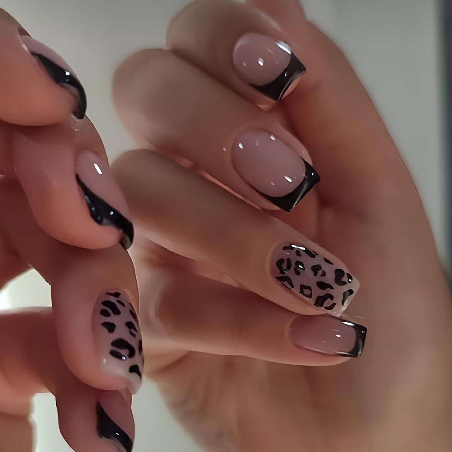 Black French Press On Nails Short Square Fake Nails With Leopard Print Design Acrylic Nails Pink Glossy Nail Press Ons Reusable False Glue On Nails For Women