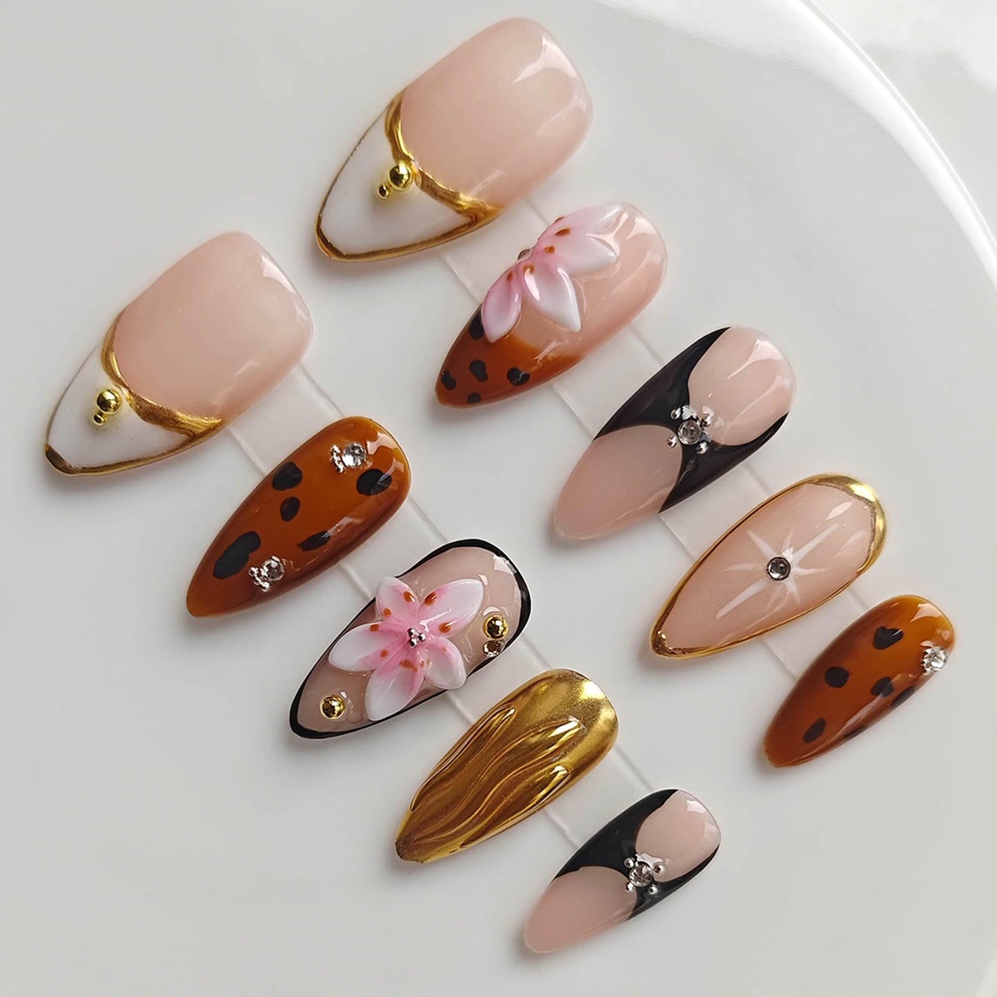 Gleamrain Handmade Press on Nails Almond Shape M Size/Gleamrain Luxury Medium Hand Made Nails with Design for Women 10Pcs by P06
