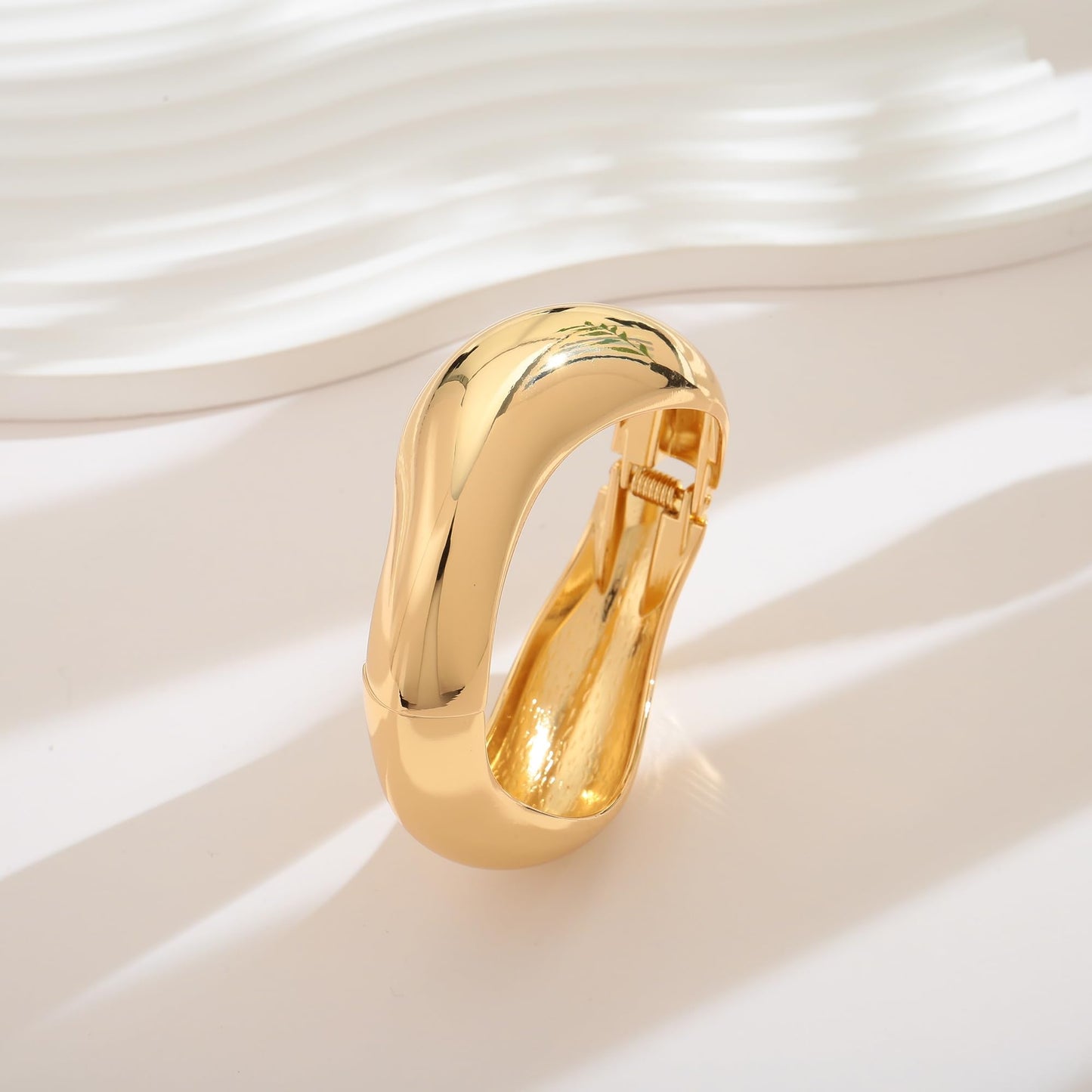 ENSKEFEN Chunky Gold Hinged Bangle Bracelets for Women Irregular Oval Bracelet Wide Thick Arm Cuff Bangles Minimalist Gold Bracelets