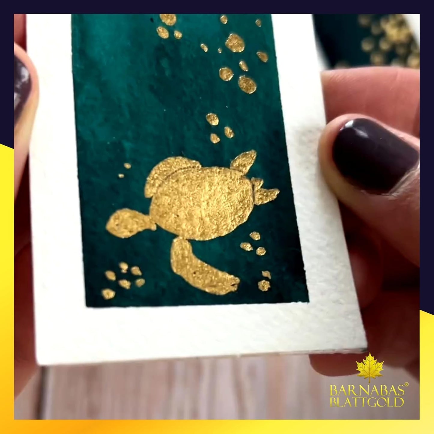 Barnabas Blattgold Gold Leaf - 23K Real Gold [25 Sheets, 3.4 inches] - Loose Sheets for Painting, Arts and Crafts