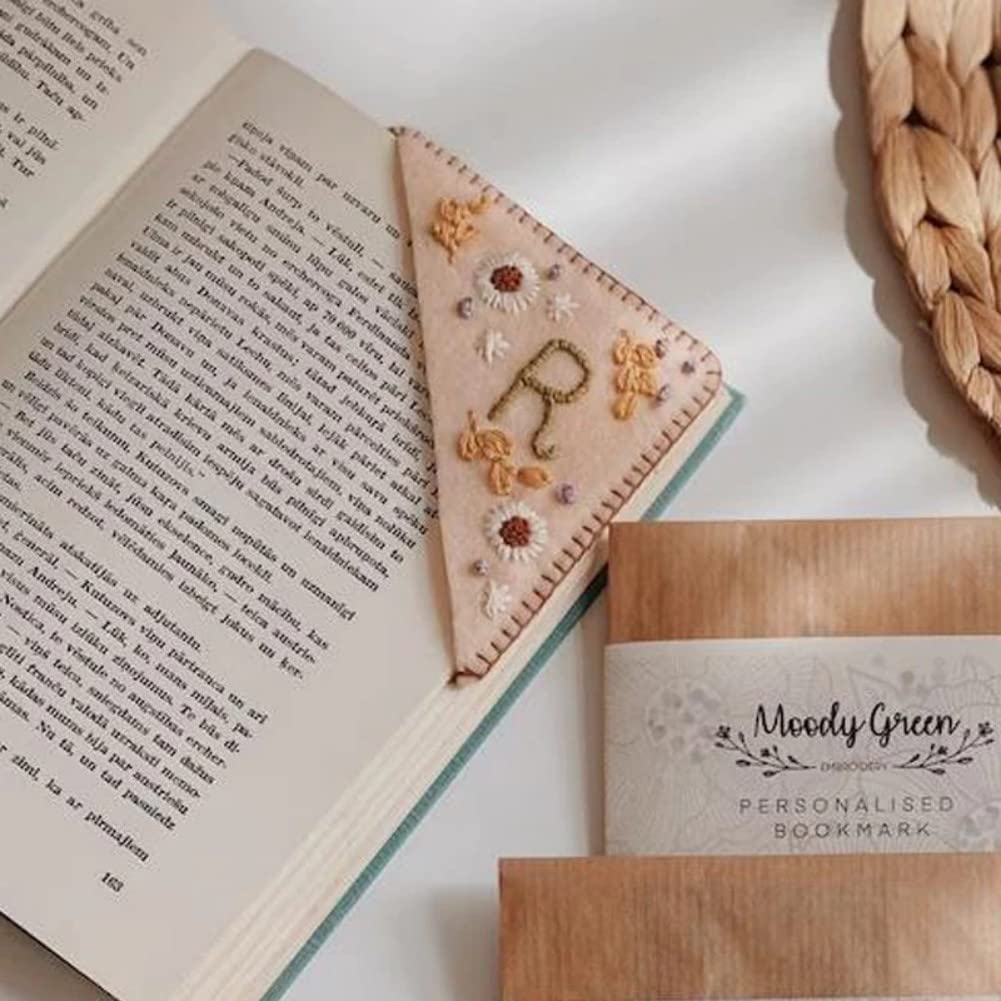 Personalized Hand Embroidered Corner Bookmark, 26 Letters Cute Flower Embroidered Corner Bookmark Embroidery Book Marker Clip for Book Lovers Bookmarks for Reading Lovers Meaningful GIF (Summer, T)