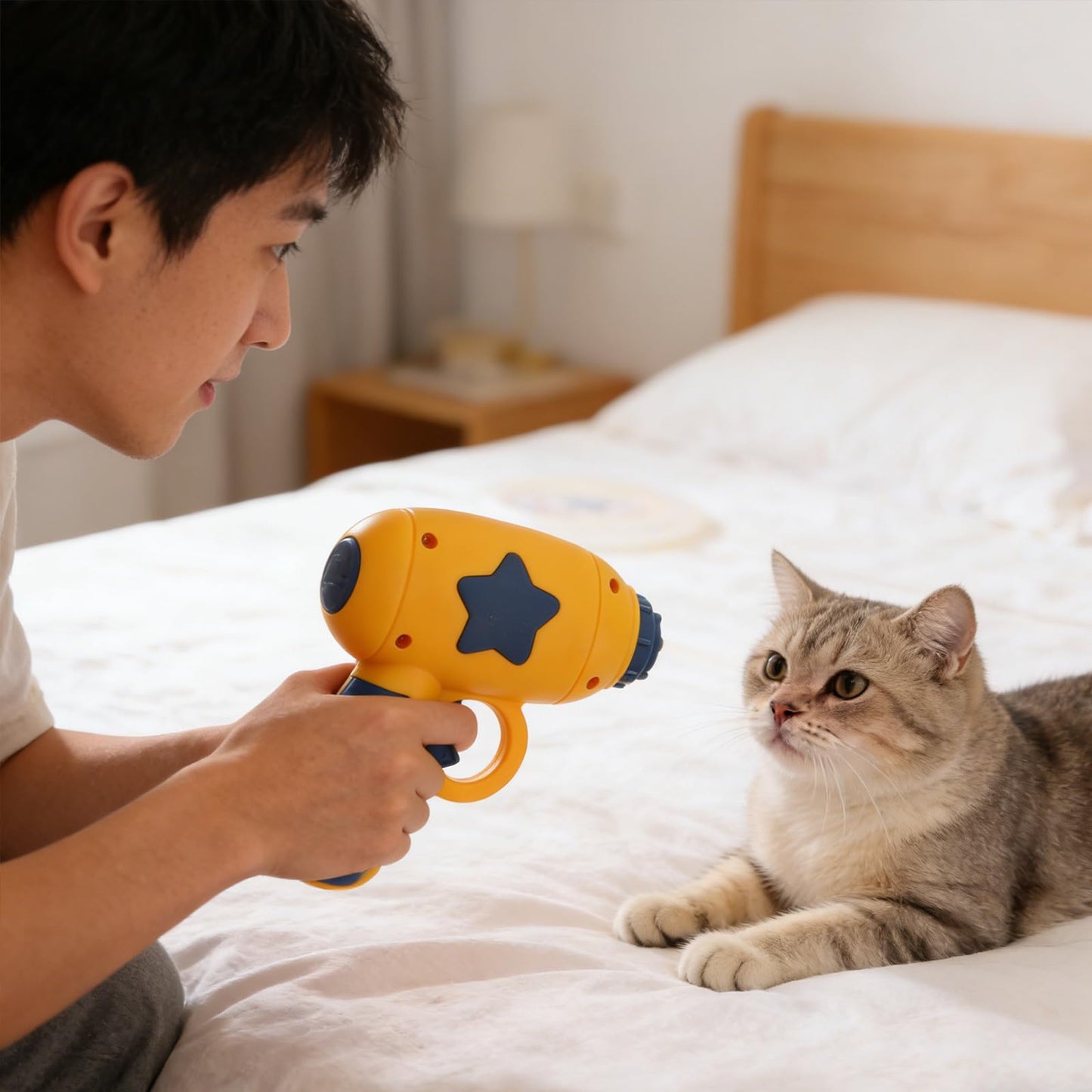 Garneck 1set Interactive Kitten Flying with Led Propellers - Cat Enrichment Chase for Indoor and Outdoor Play - Flying Saucer Launcher for Kitten Training