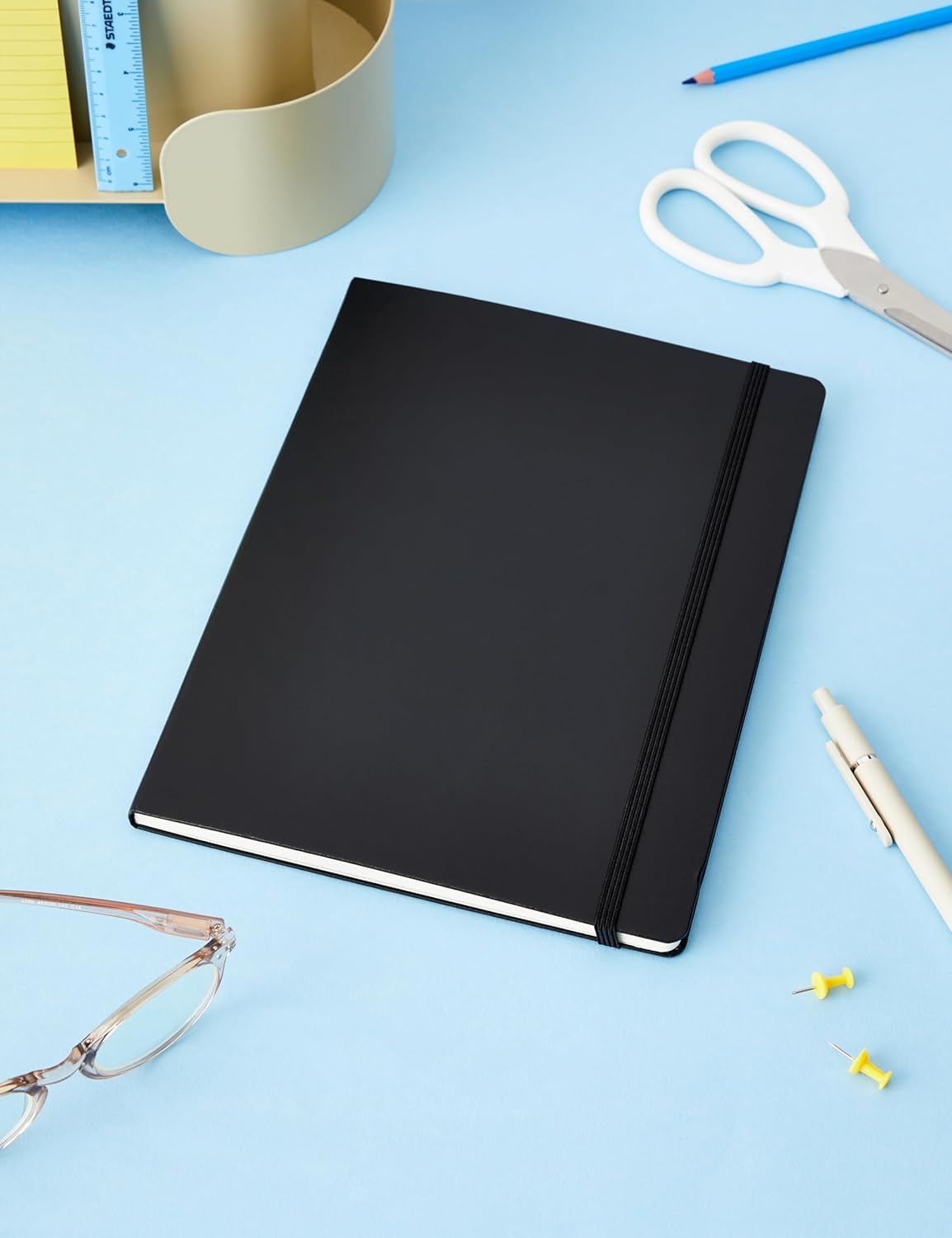 Moleskine Classic Notebook, Extra Large, Plain, Black, Hard Cover (7.5 x 10)