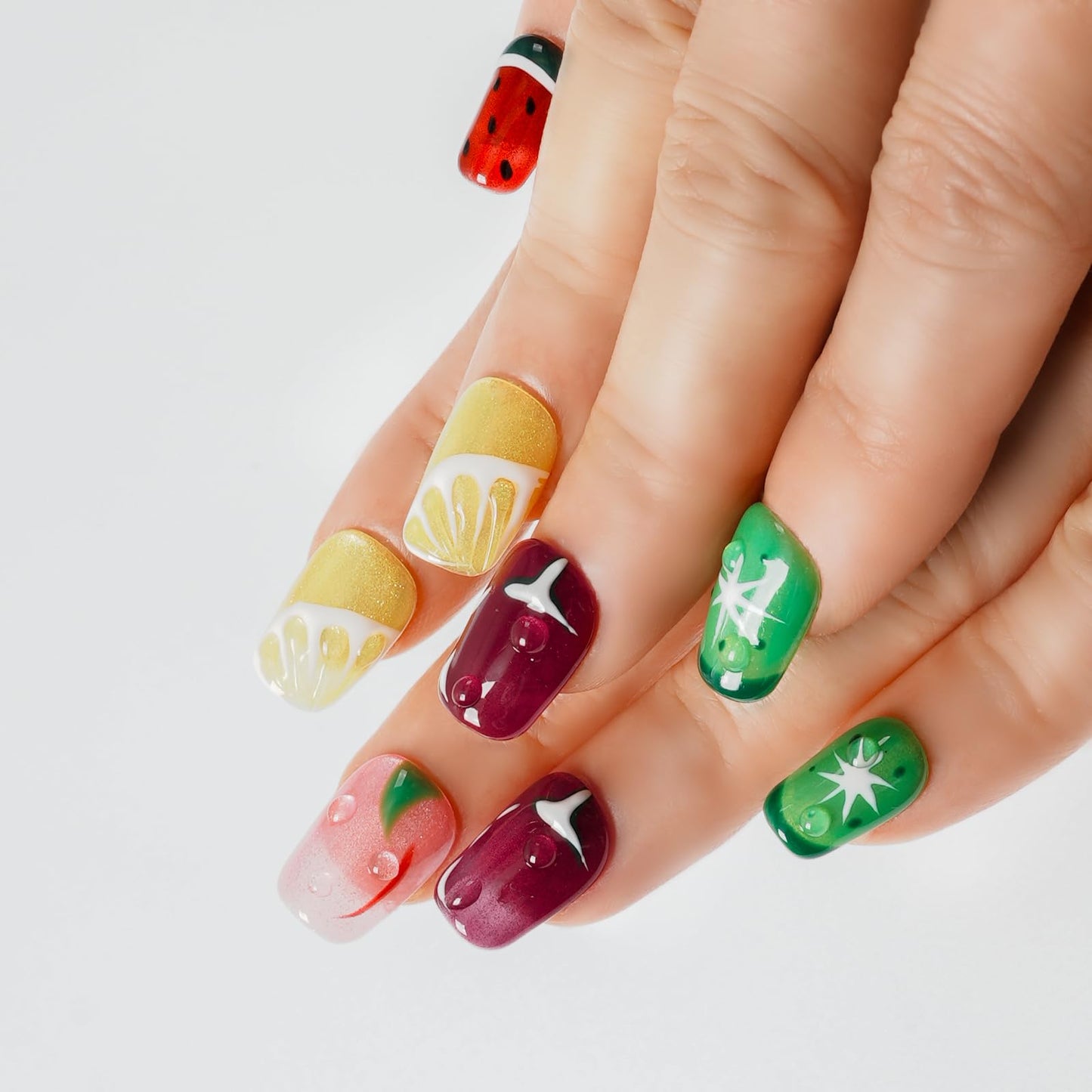 Tesytto Glitter Press on Nails Short Coffin Summer Fruit Nails Cateyes with 3D Water Drop, Hand-painted Watermelon & Lemon Art, Reusable Acrylic Full Cover Fake Nails, 10pcs (Fruit Party,M)