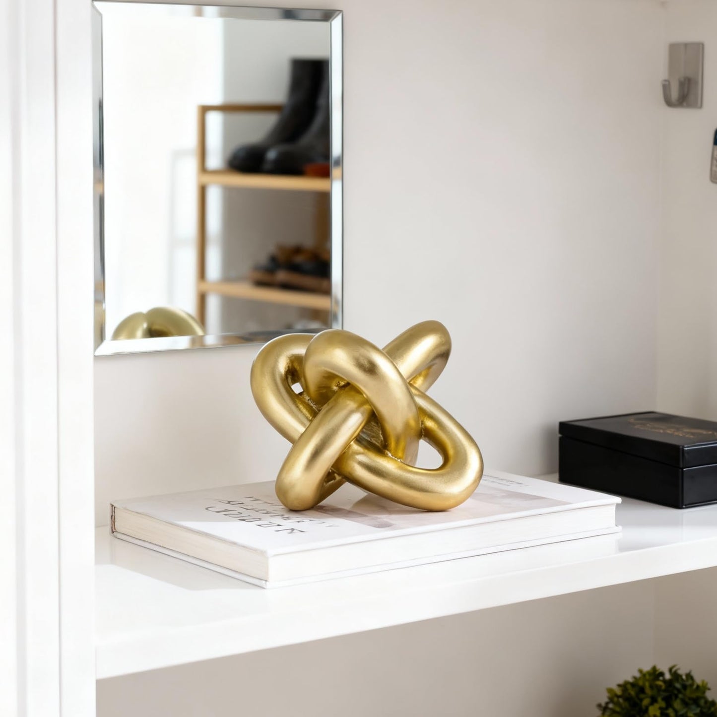 Golden Knot Statue, Three Knot Sculpture Home Decor Accents, Knot Sculptures and Statues for Rustic Coffee Table Living Room Dining Table Entryway Entrance Shelf Small Decorations and Accessories