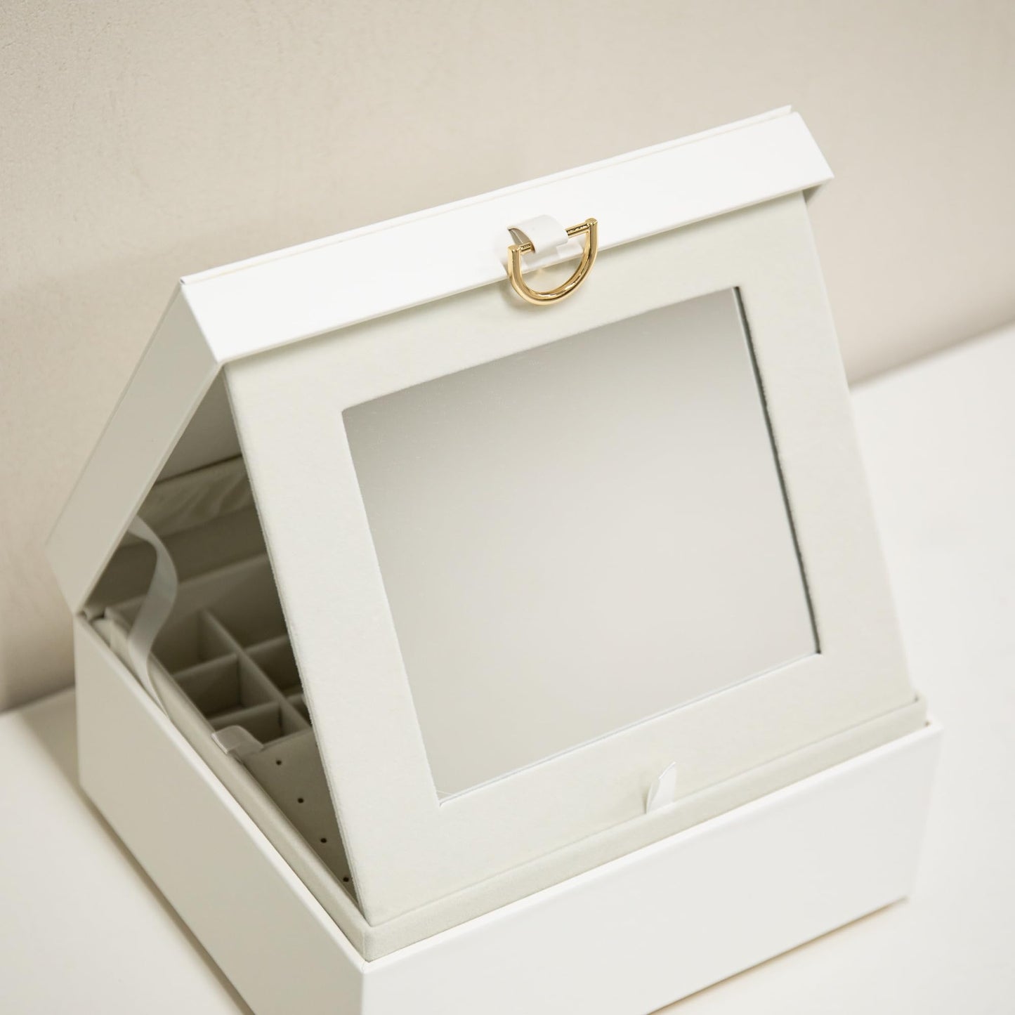 COLLECTIVE HOME - Monogram Jewelry Box with Mirror, Custom Gold Letter Engraving, Elegant Jewelry Organizer with Removable Tray, Gift for Mother’s Day, Girlfriend, Birthday (m)