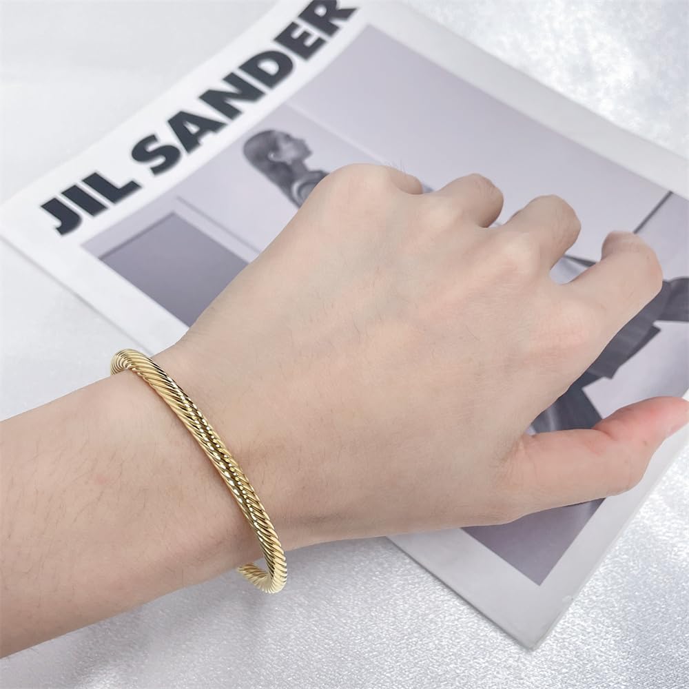 NewZenro Elegant Magnetic Bracelet Copper Magnets Bangle For Women Men Gifts for Father's Day (Gold-Tone)