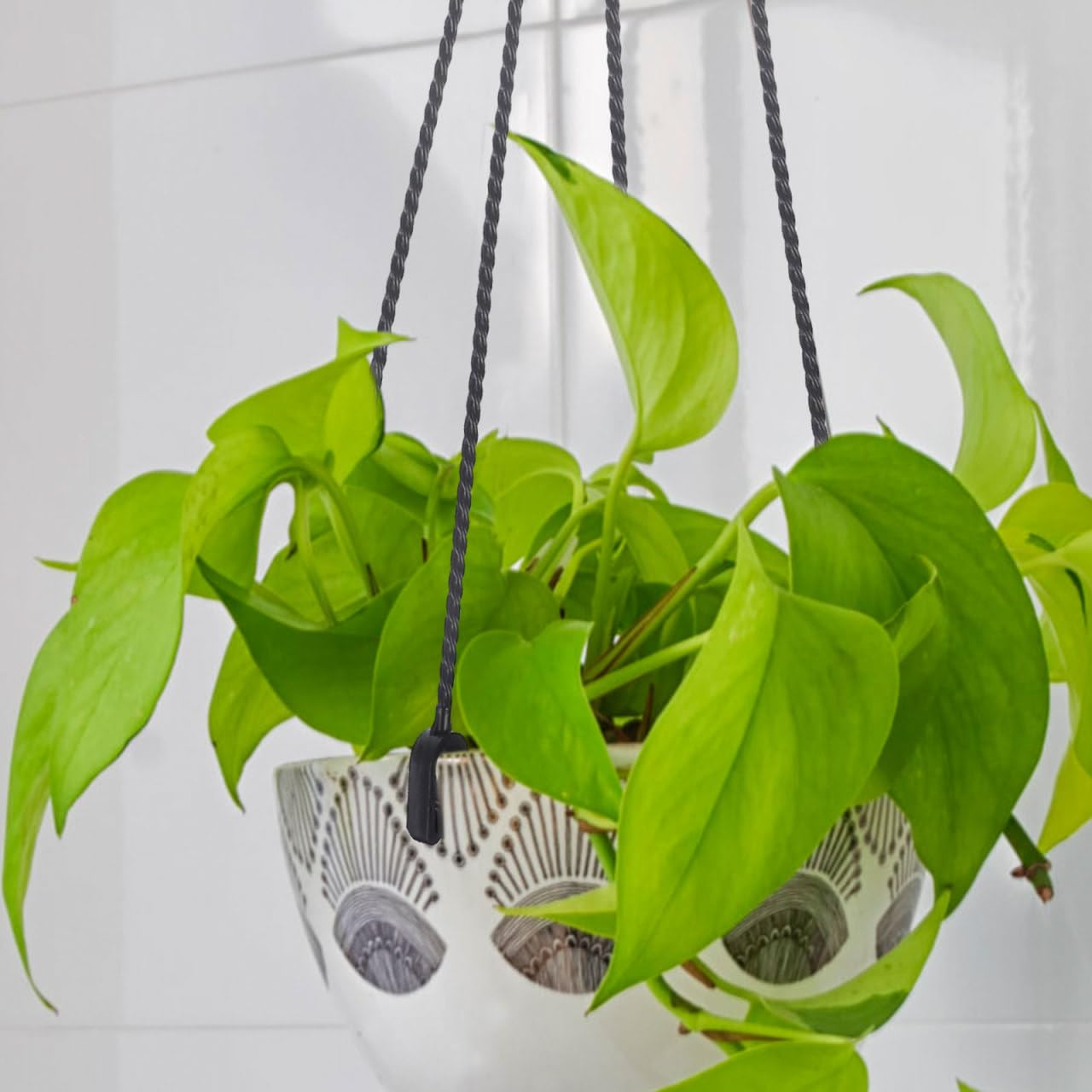 Toddmomy Hanging Basket Hooks 5-Pack Plastic Flower Pot Hangers for Outdoor Balcony Patio Planter Holder with Easy Installation