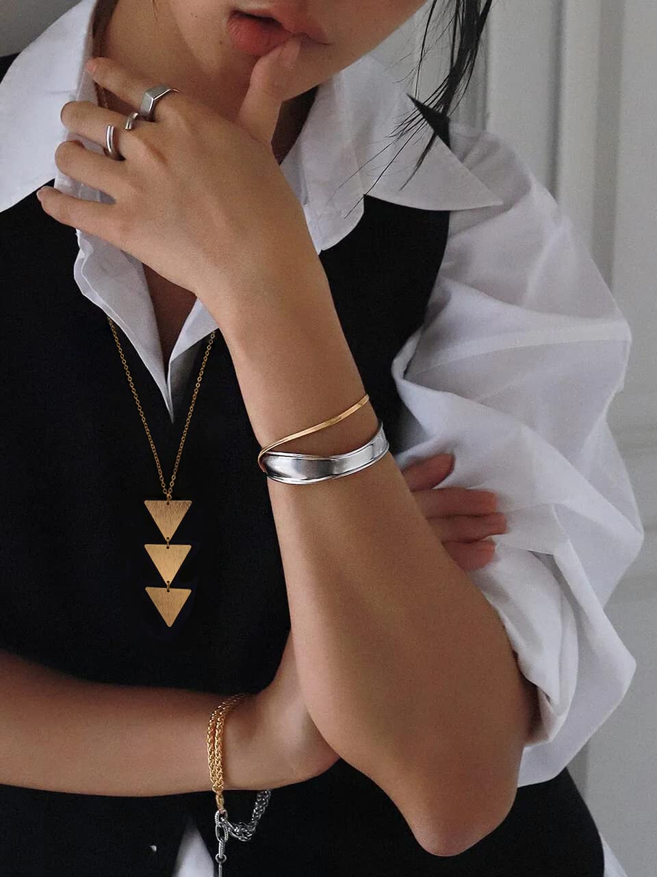 Statement Long Triangle Pendant Necklace Adjustable Dainty 18K Gold Sweater Chain Necklace Multi-Layer Pendant Fshion Jewelry for Women