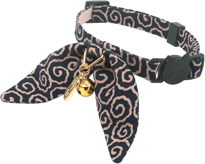 PetSoKoo Bunny Ears Cat Collar, Japan Lucky ‘開三運’ Charm. Safety Breakaway Bowtie Kitten Collar with Bell, Green