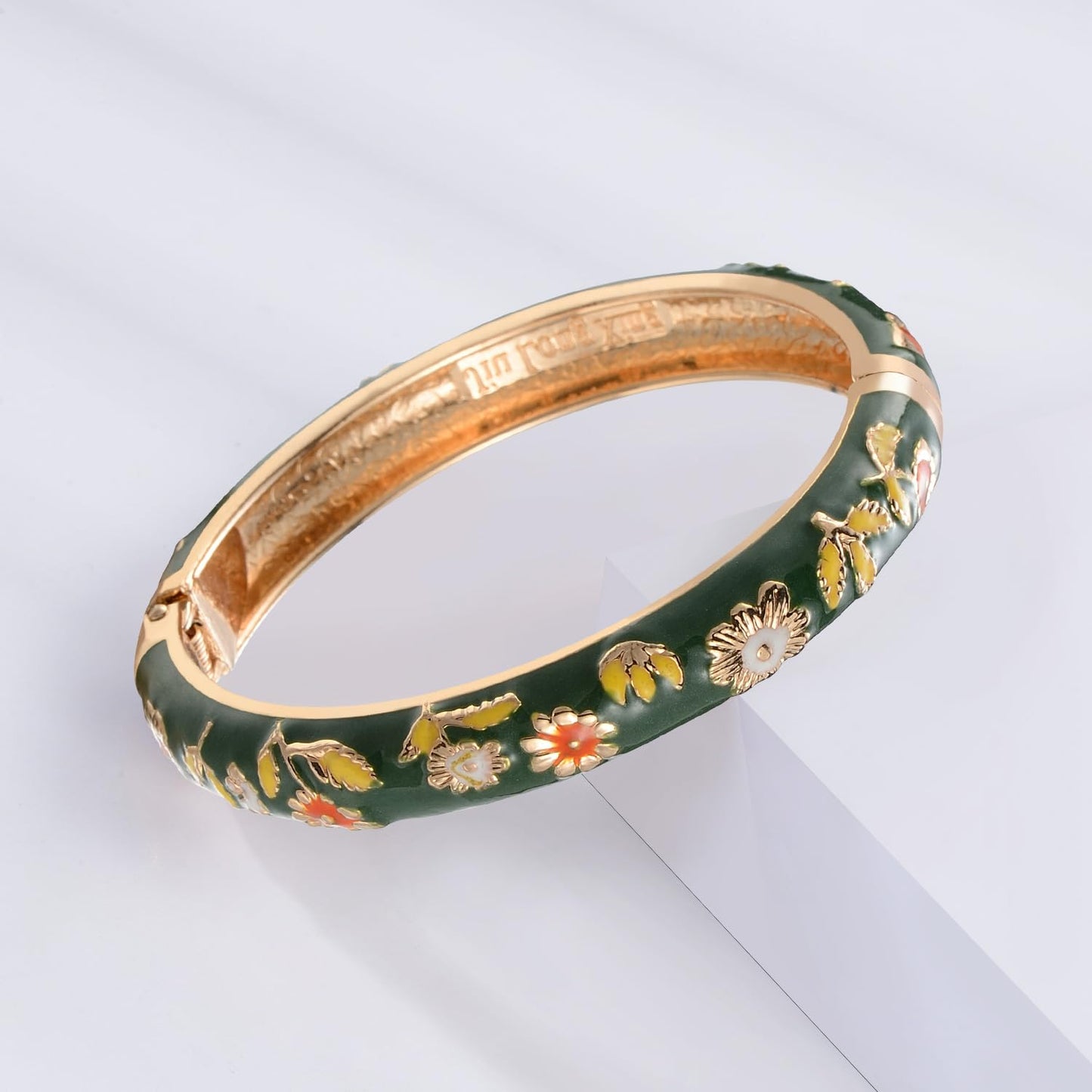 UJOY Cloisonne Couple Colors Bracelets Sunflower Enameled Spring Hinged Cuff Bangles Womens Gifts Jewelry 7735-55A18 Cream Green