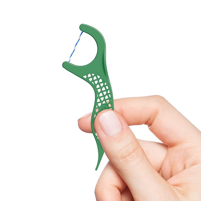 GUM Twisted Mint Floss Picks - Twisted Threads, Shred-Resistant Floss, Easy Grip Handle, 90 Count(Pack of 6)