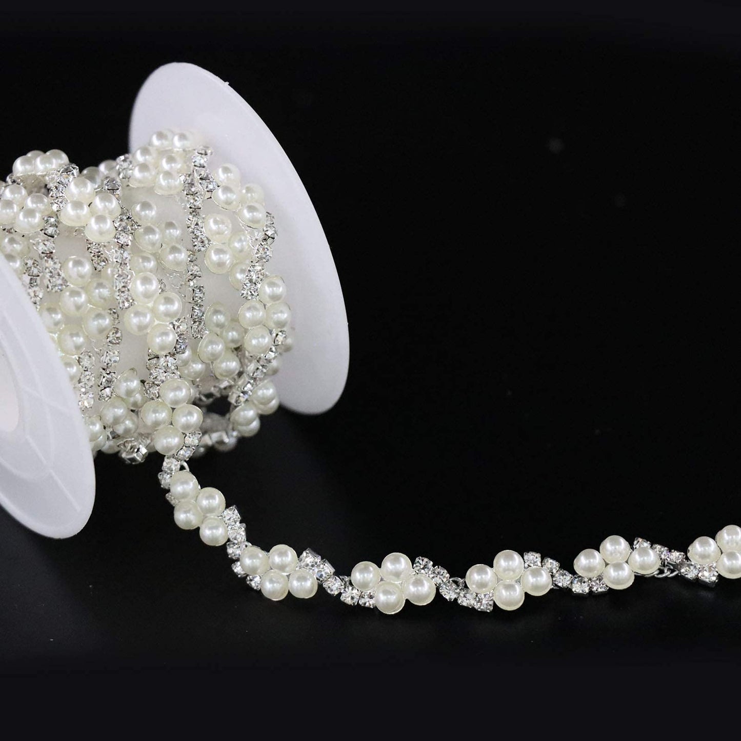 Jerler 1 Yard Pearl Rhinestone Trim, Inlaid Pearl Beaded Chain, Crystal Applique Ideal for DIY and Wedding Party Decoration Bridal Embellishments, 0.3" Width (Wave Pearl)