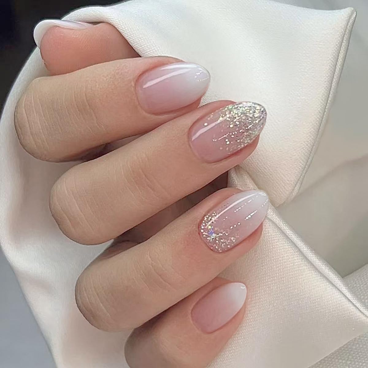 Short Oval Press on Nails Glitter Fake Nails White Ombre False Nails Elegant Full Cover Glossy Stick on Nails for Women Manicure 24PCS
