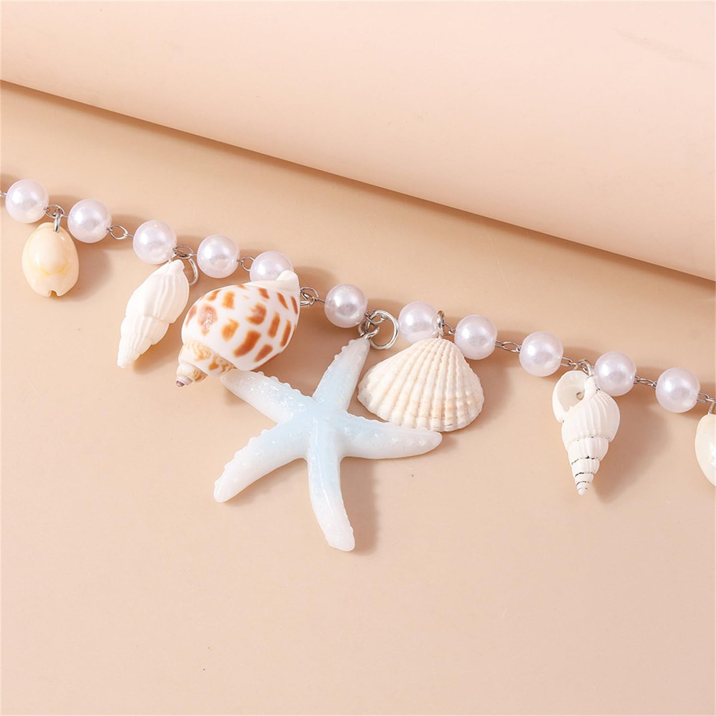 Seashell Necklace Boho Starfish Necklace Vintage Pearl Conch Choker Summer Holiday Beach Accessories Jewelry for Women (White)