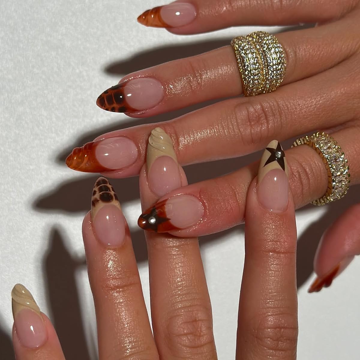 plalely Almond Press on Nails Short Brown Fake NailClassic Style Acrylic Nail Press ons Cowboy Stick on Nails for Women 24pcs