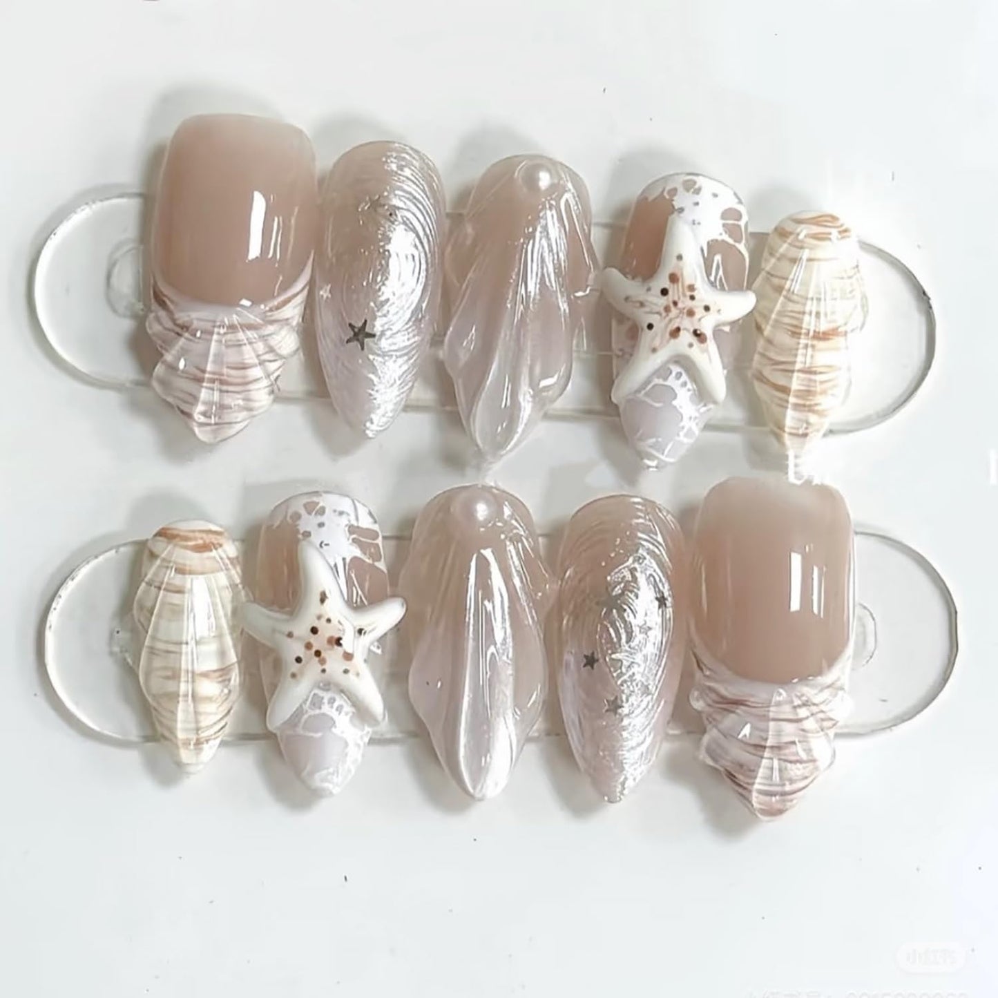 30Pcs Summer Press on Nails Medium Almond Glue on Nails French Tip Fake Nails with 3D Pearl Seashell Design French Beach Acrylic Nails Cute Starfish False Nails White Ocean Stick on Nails for Women