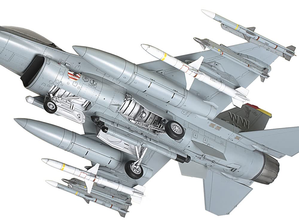 Tamiya 61098 1/48 Lockheed Martin F-16CJ Plastic Model Airplane Kit