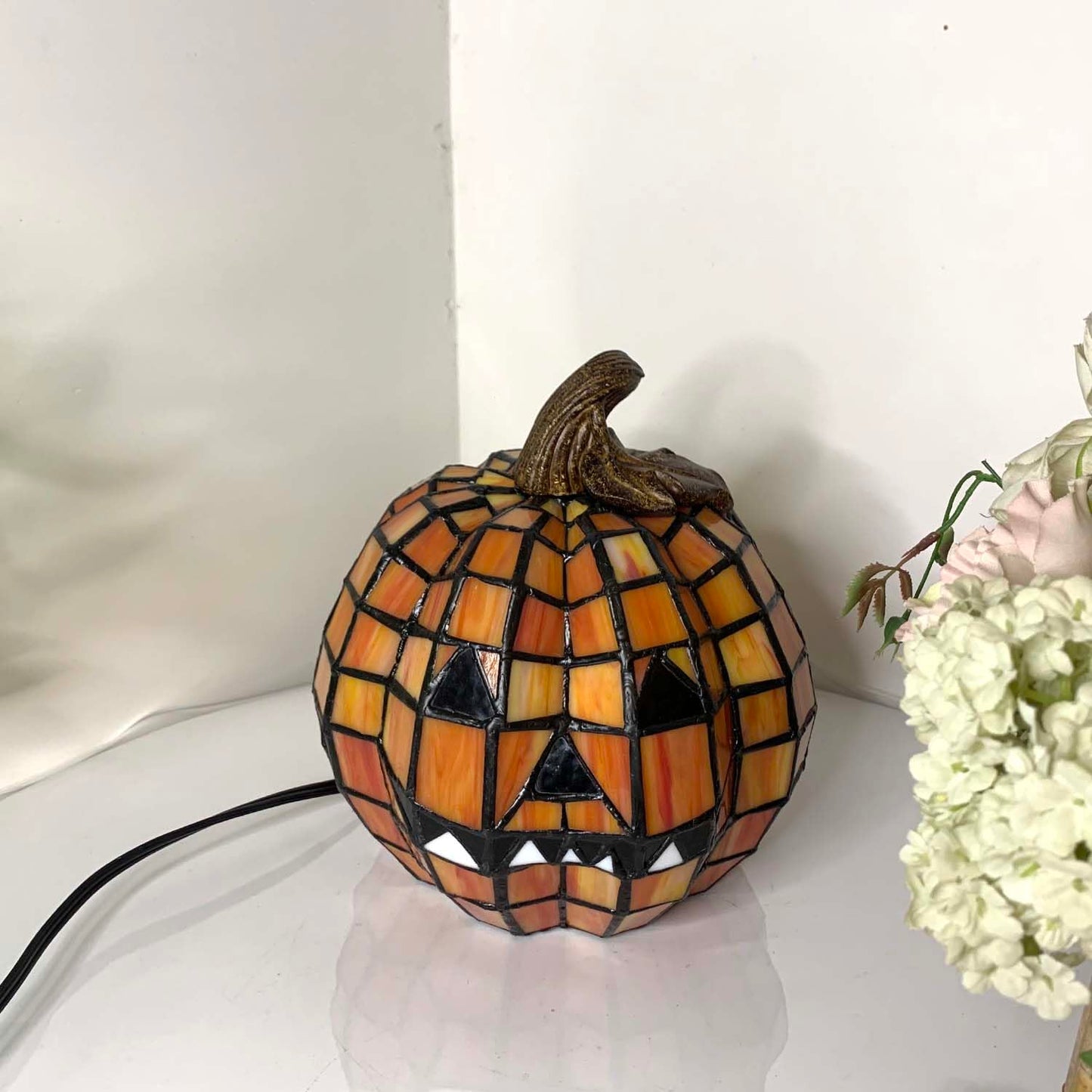Bieye L10927 Carved Pumpkin Tiffany Style Stained Glass Accent Table Lamp for Halloween Decor