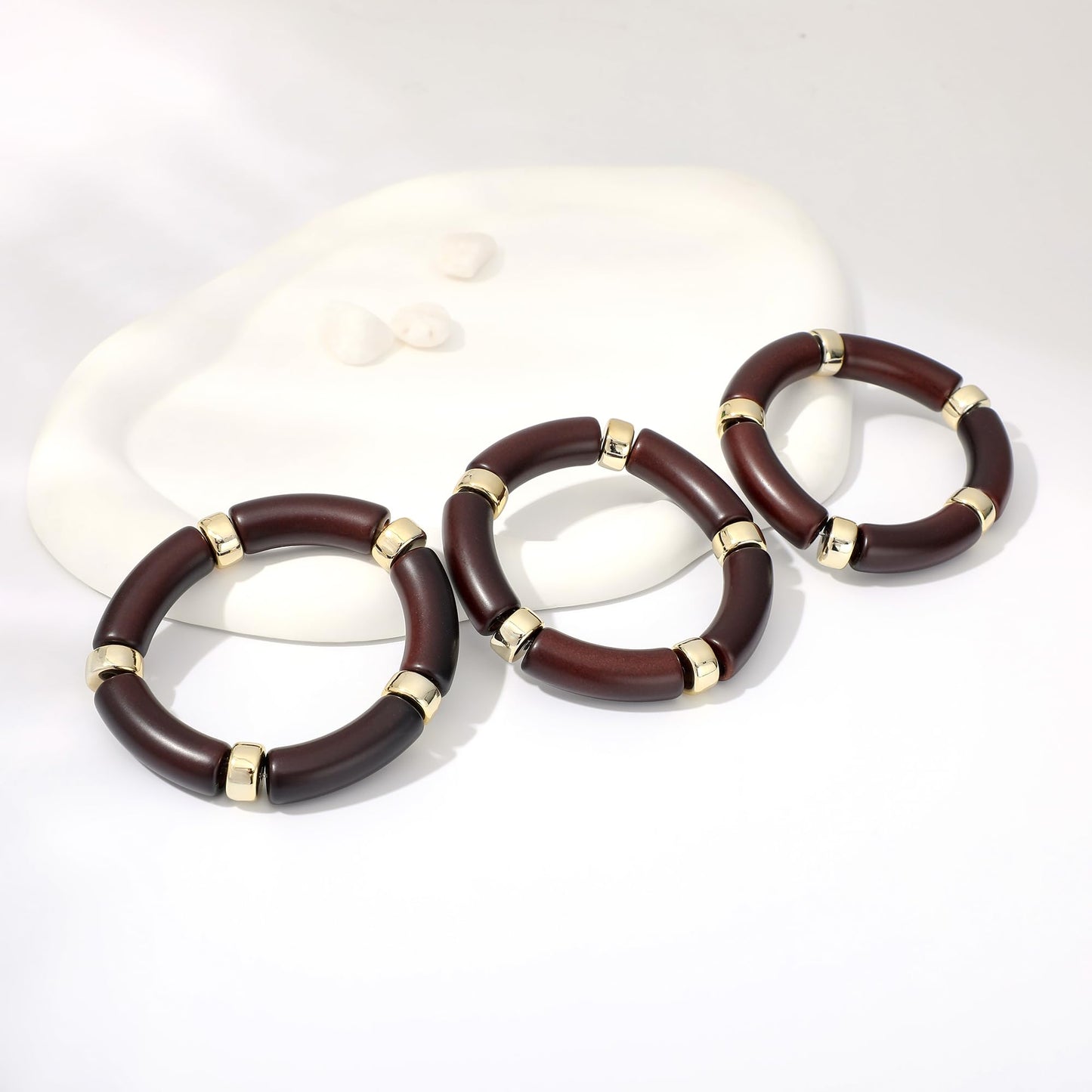 GOOJIDS Simple Beaded Gold Plated Bangles Bracelet Chunky Bamboo Tube Curved Stacking Clear Acrylic Colorful Beads Stretchable Gold Plated Bracelets Set For Women (T-Dark Brown 3 set)