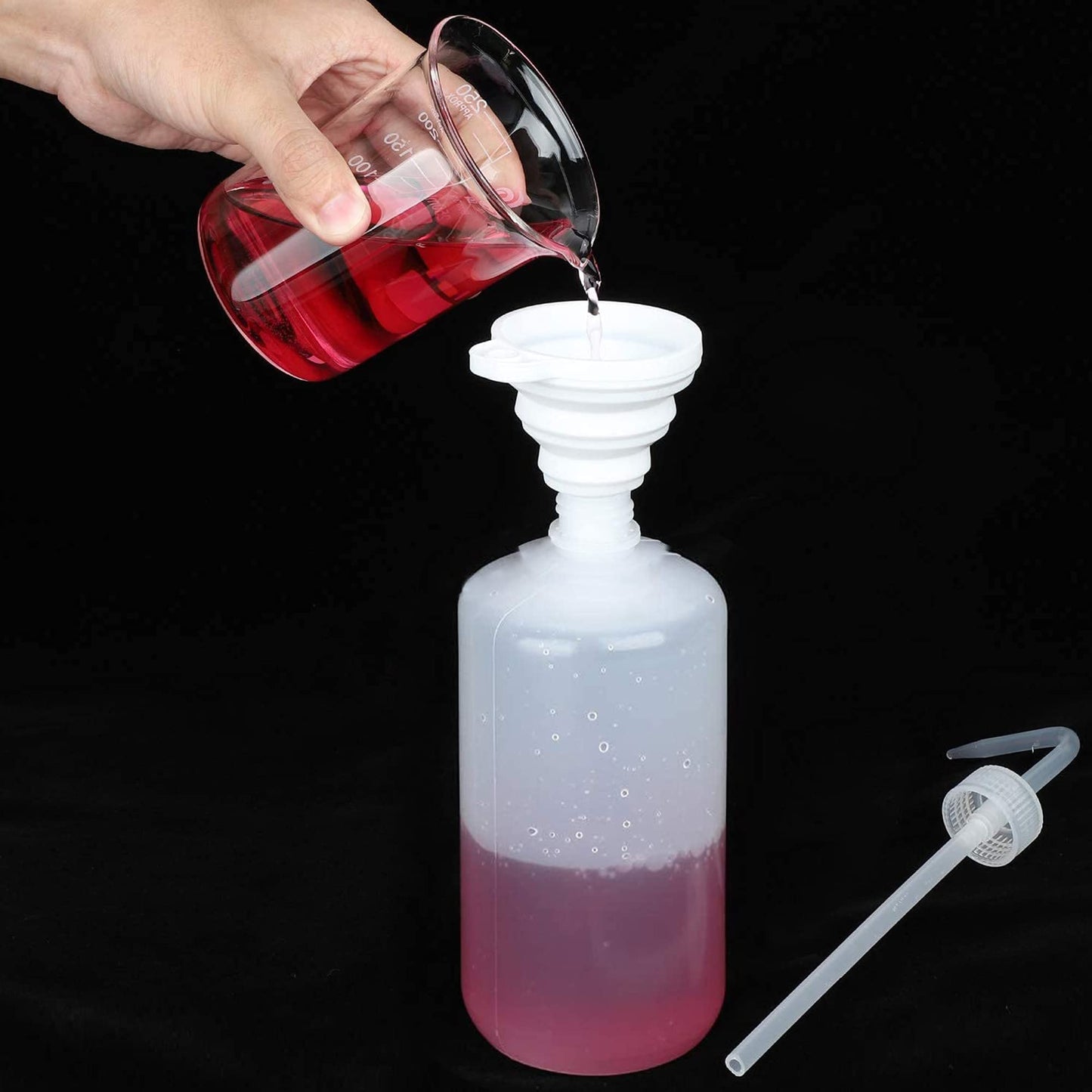 Hyber&Cara Safety Tattoo Wash Bottle 2Pcs 500ml Plastic Squeeze Bottle with 1Pc Silicone Funnel for Lab Plant Watering