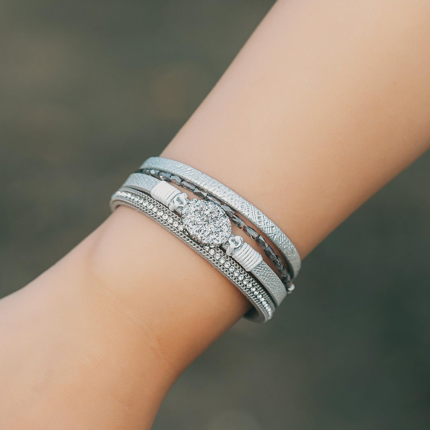 FANCY SHINY Boho Leather Wrap Bracelet Stackable Chunky Crystal Cuff Bracelets with Magnetic Clasp Cowboy Cowgirl Western Summer Beach Outfits Jewelry Gifts for Women (7.7", Silver)