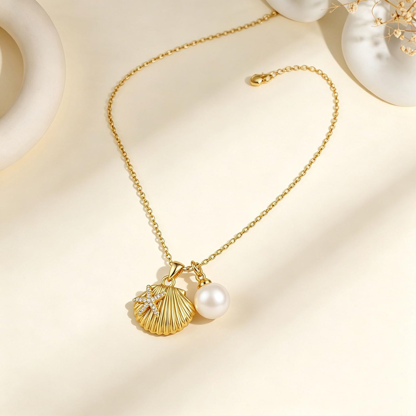 Gold Seashell Starfish Necklace for Women Pearl Starfish Shell Pendant Necklace Boho Conch Necklaces Summer Beach Jewelry (Shell)