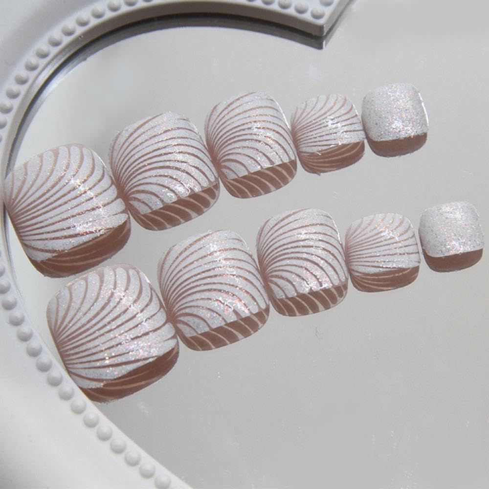 Sevgob White Press-On Short Square False Toenails, 24pcs (Full Cover Nail, Glossy, Plastic, Round, Full Well Tips, Pattern: Seashell)