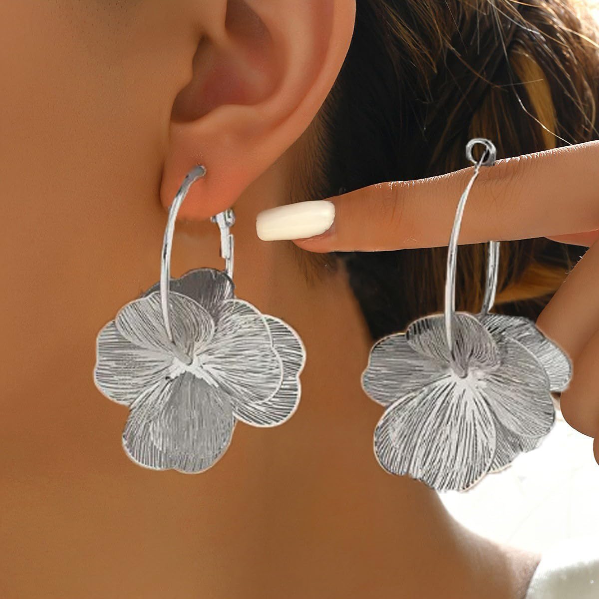 Dangle Flower Earrings for Women Statement Trendy Hoop Earring Floral Drop Earrings Jewelry (Silver)