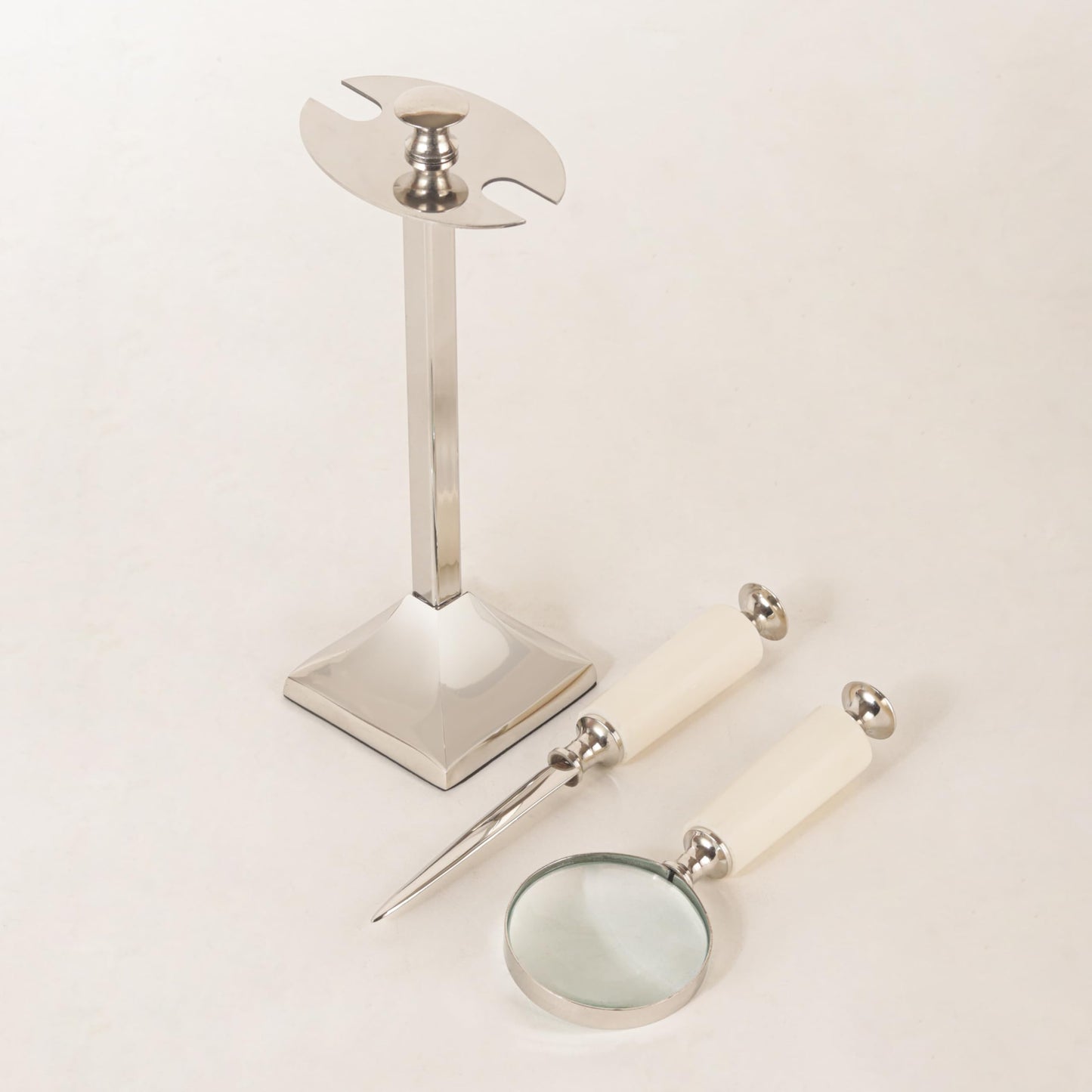 DECONOOR Set with Magnifying Glass and Letter Opener, Silver White Modern Office Desk Accessories, Decorative Home Office Decor, Professional Business Gift (Silver & White)