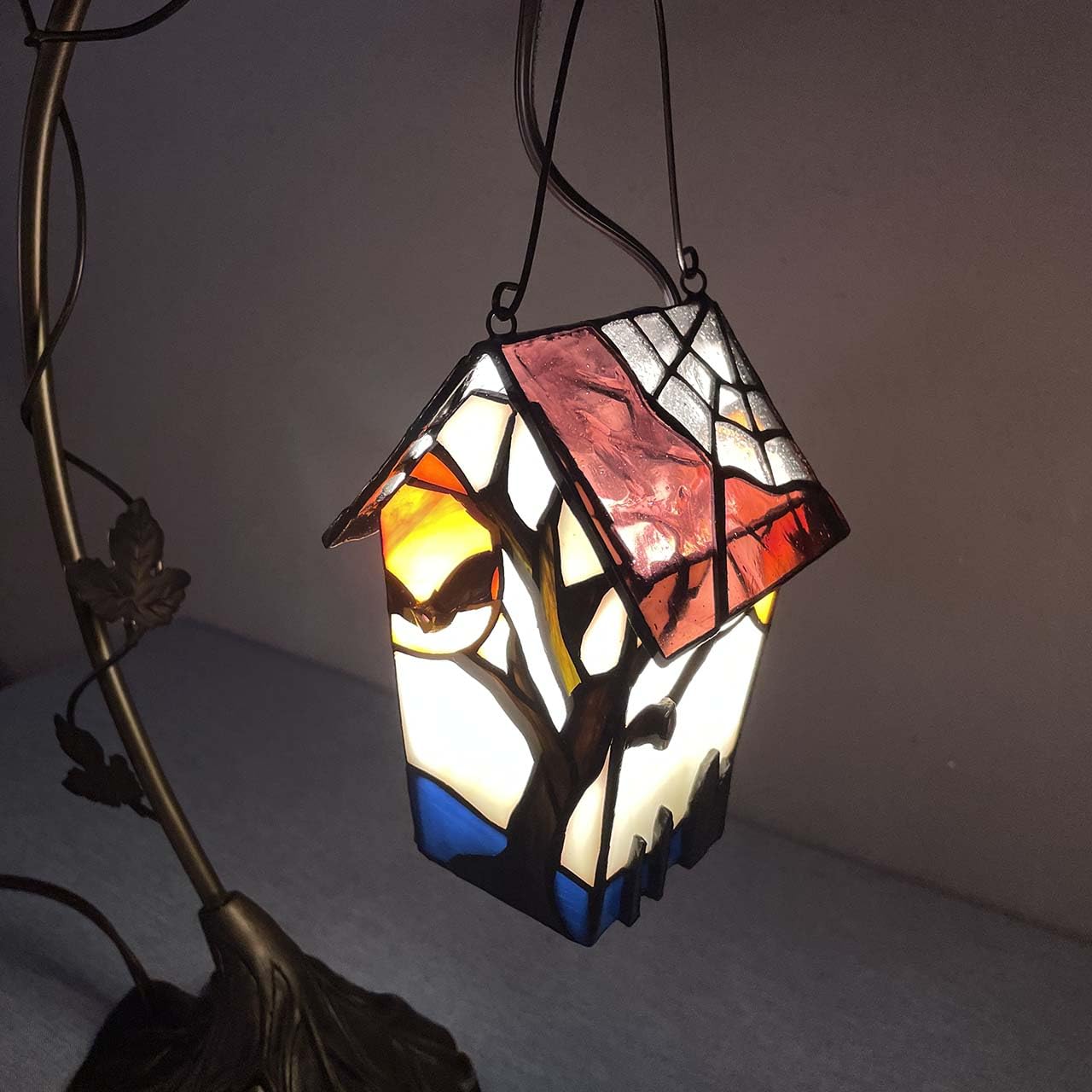 Bieye L10938 Spooky Graveyard Tiffany Style Stained Glass Birdhouse Table Lamp for Halloween Decor (21-inch High, Bat Nest)