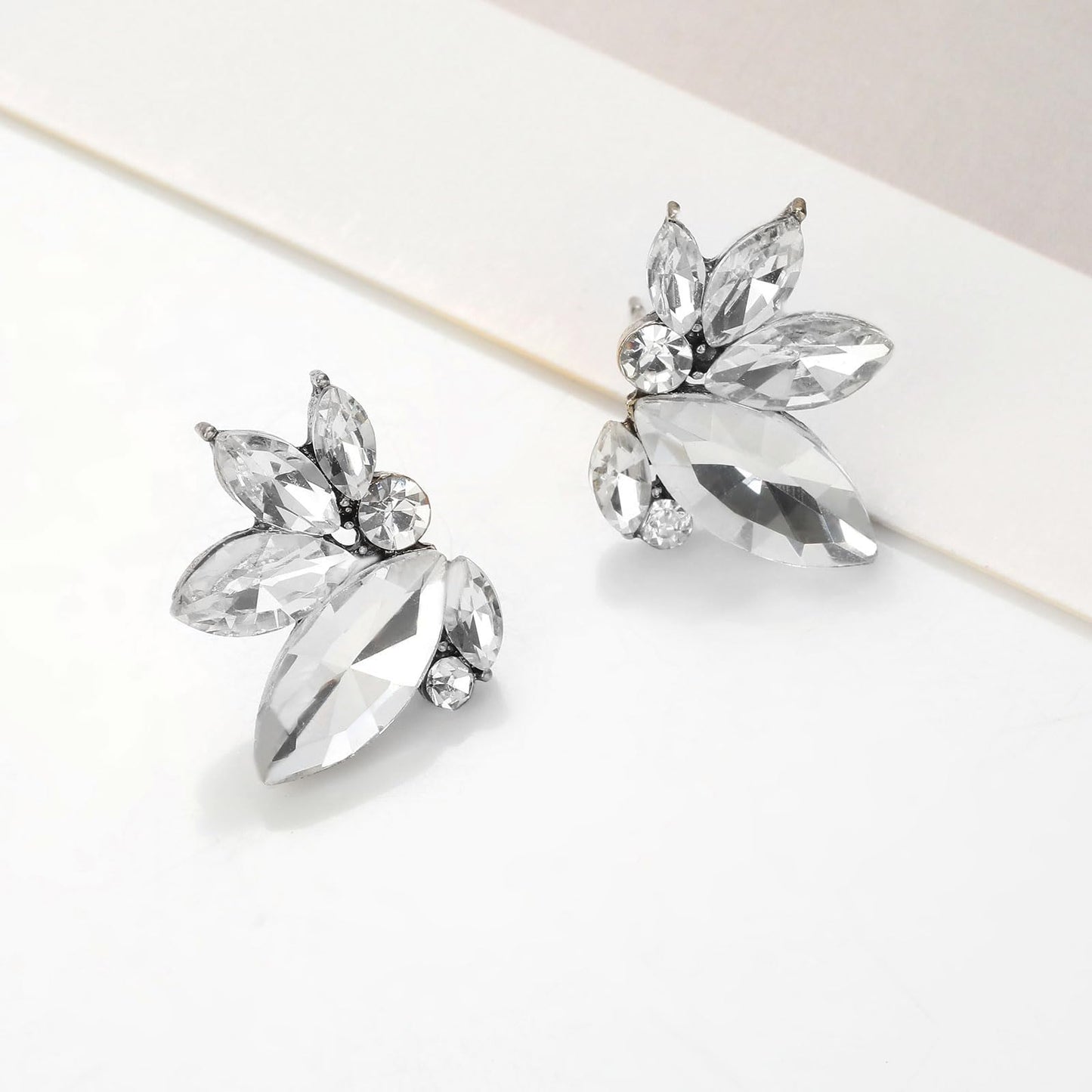 Clear Rhinestone Earrings Cute Small Crystal Earring Stud for Women Wedding Prom Party Cluster Earrings