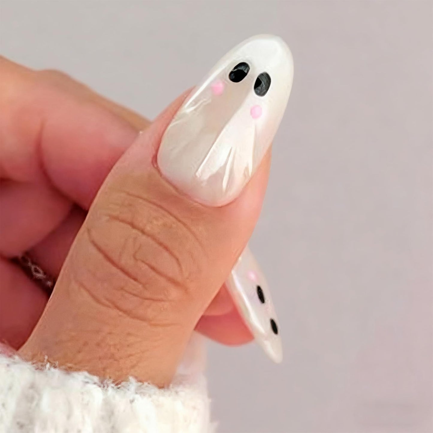 Halloween Press on Nails Glossy Chrome Fake Nails with White Little Ghost Design Medium Almond Shape Fake Nail Full Cover Acrylic False Nails Stick on Nail for Women DIY Art Manicuare 24 Pcs