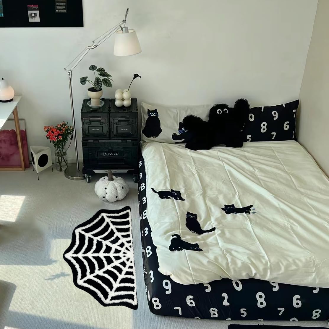Casasphere Spider Web Bathroom Rugs, Halloween Bath Mat Non-Slip Bath Rug Machine Washable Goth Rug, 31"×20" Small Area Rugs for Front Door Bedroom Kitchen（Black）