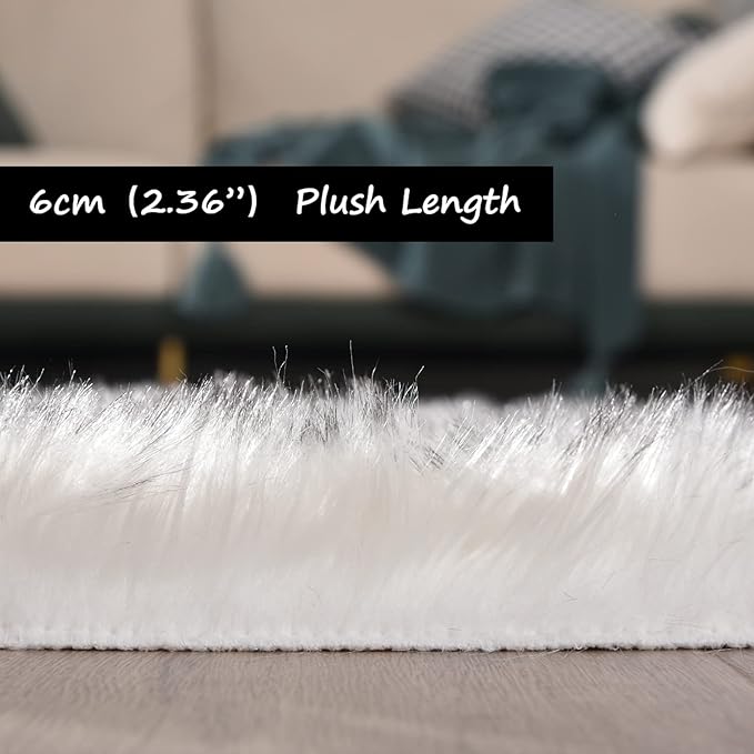 Goolela Faux Sheepskin Fur Rug 4x6 Fluffy Fuzzy Furry Carpet White with Grey Tips Shaggy Rug for Bedroom Living Room Bedside Plush Washable Sheepskin