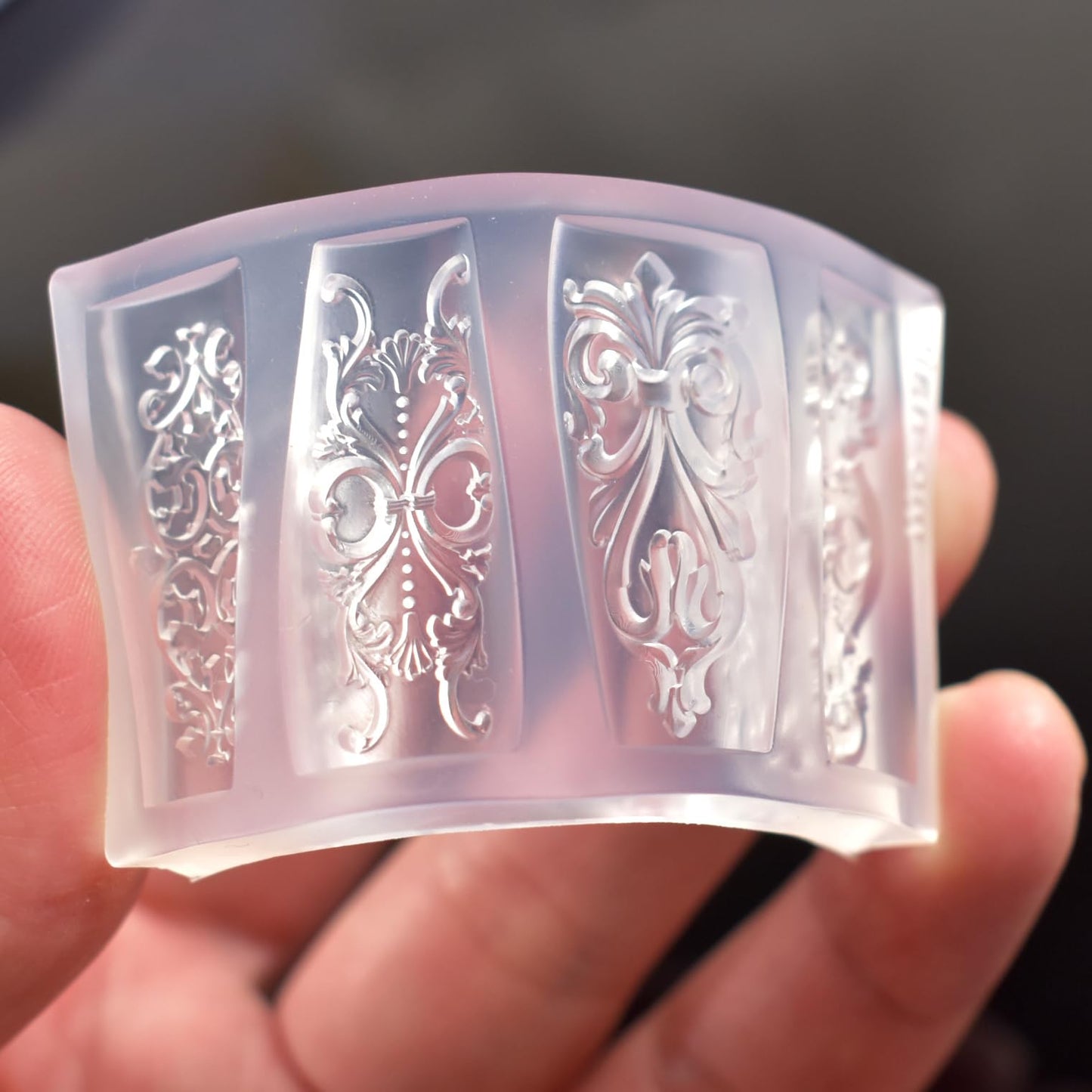 4pcs Nail Molds for Nail Art Retro Flower Charm Molds Intricate Floral Designs with Carving Pen Clear Modeling Templates Manicure Tools for DIY Salon Nail Design