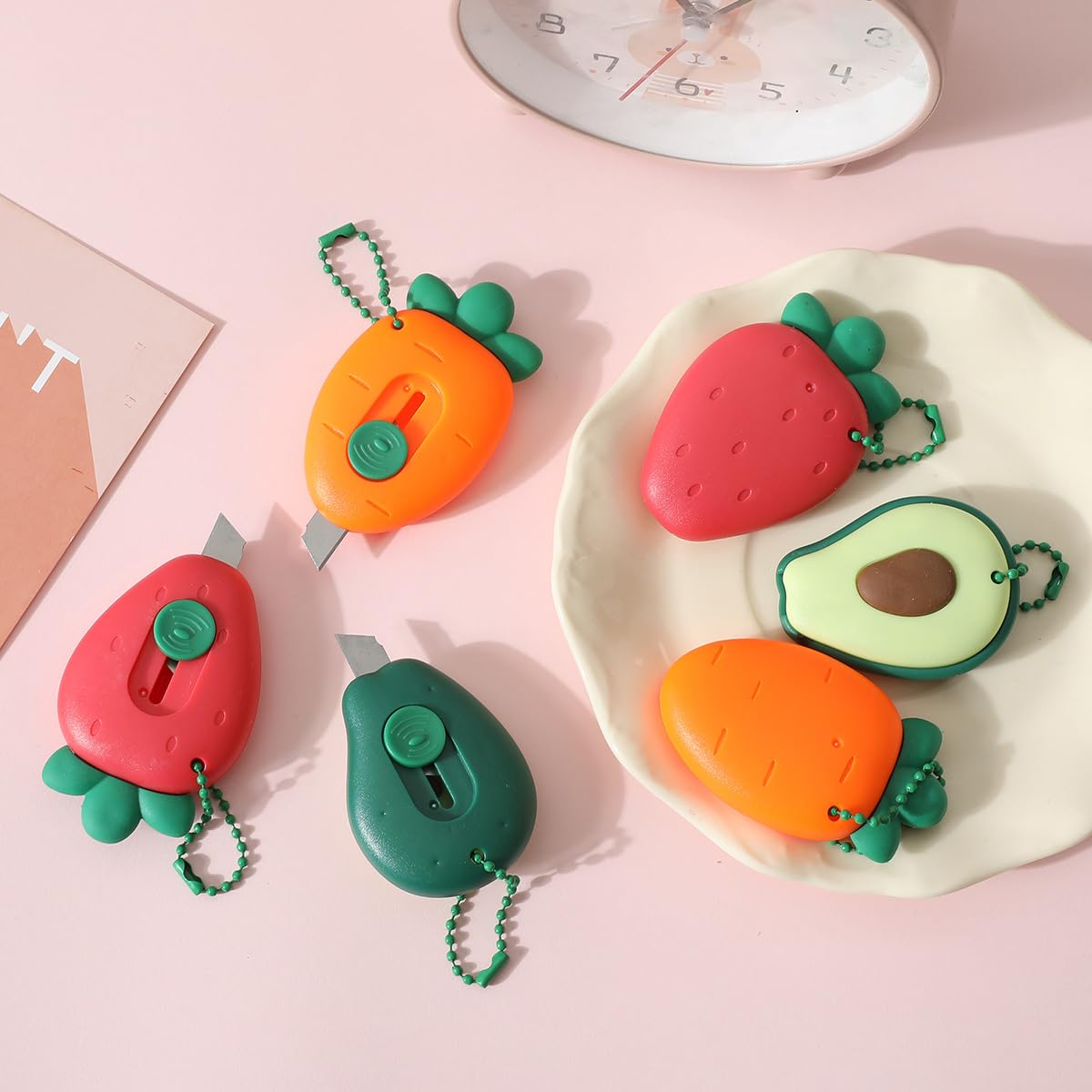 12 Pcs Mini Box Cutter Retractable Utility Knife Cartoon Strawberry Carrot Shape Pocket Size Art Craft Cutter for Mail Envelope Cardboard