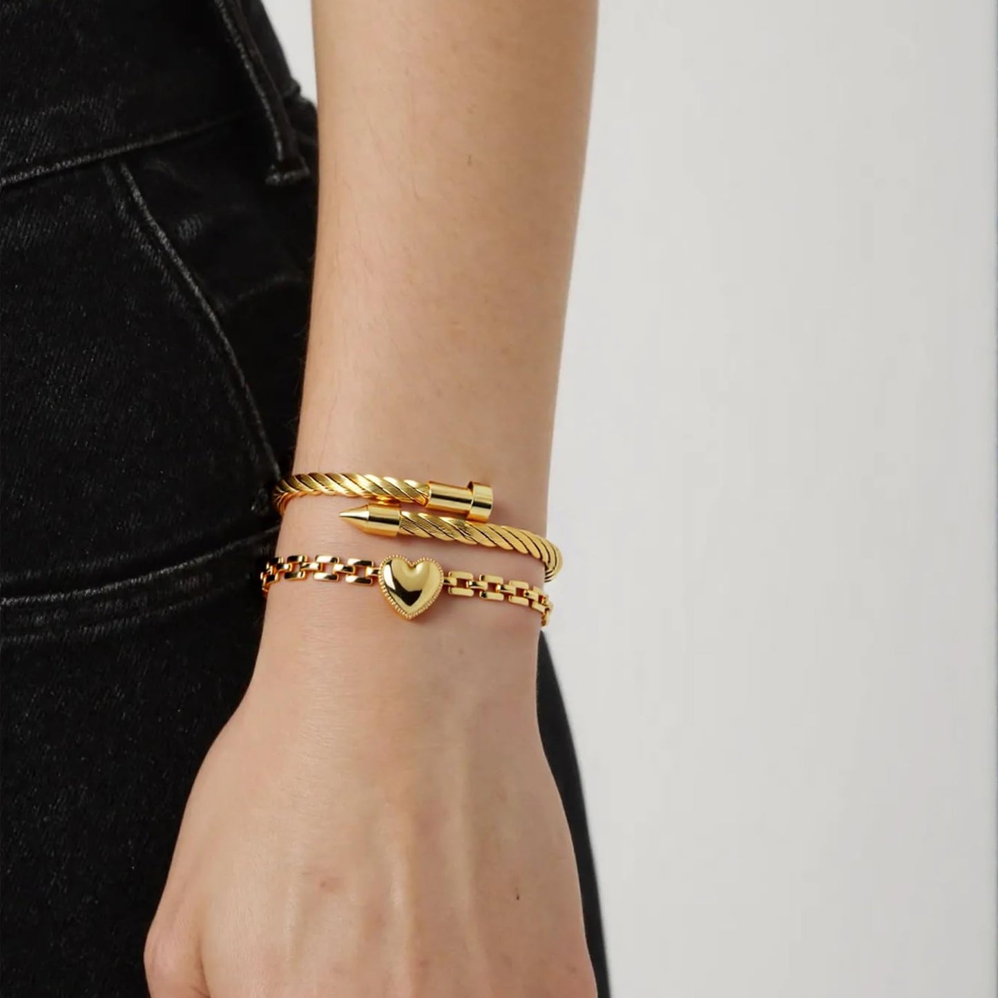 LCTrusttmor Gahna Heart Bracelets for Women, Stackable 18K Gold Plated Heart Charm with Adjustable Link Chain Set Trendy Jewelry Gifts
