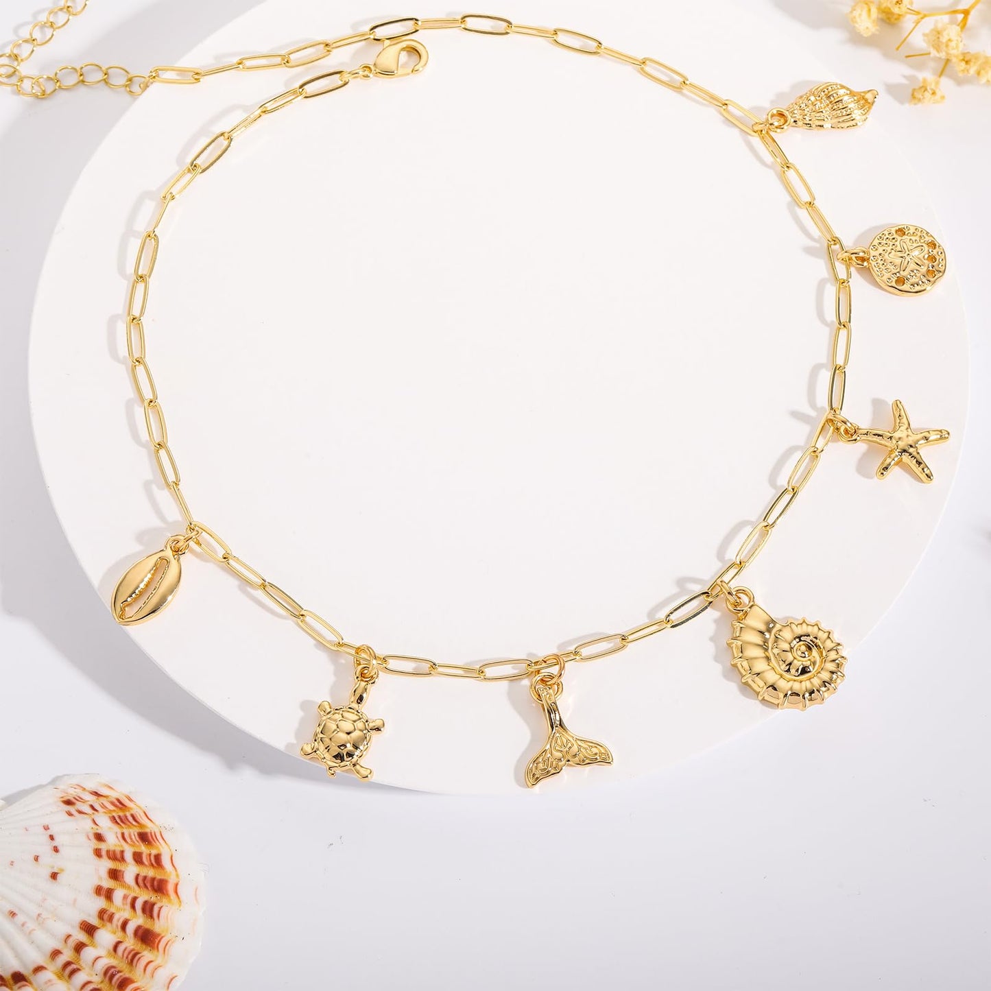 Lydow Charm Necklace for Women, Conch Shell Beach Summer Starfish Turtle Necklace Pendant Seashell Boho Jewelry Gifts Paperclip Chain Beachy Her