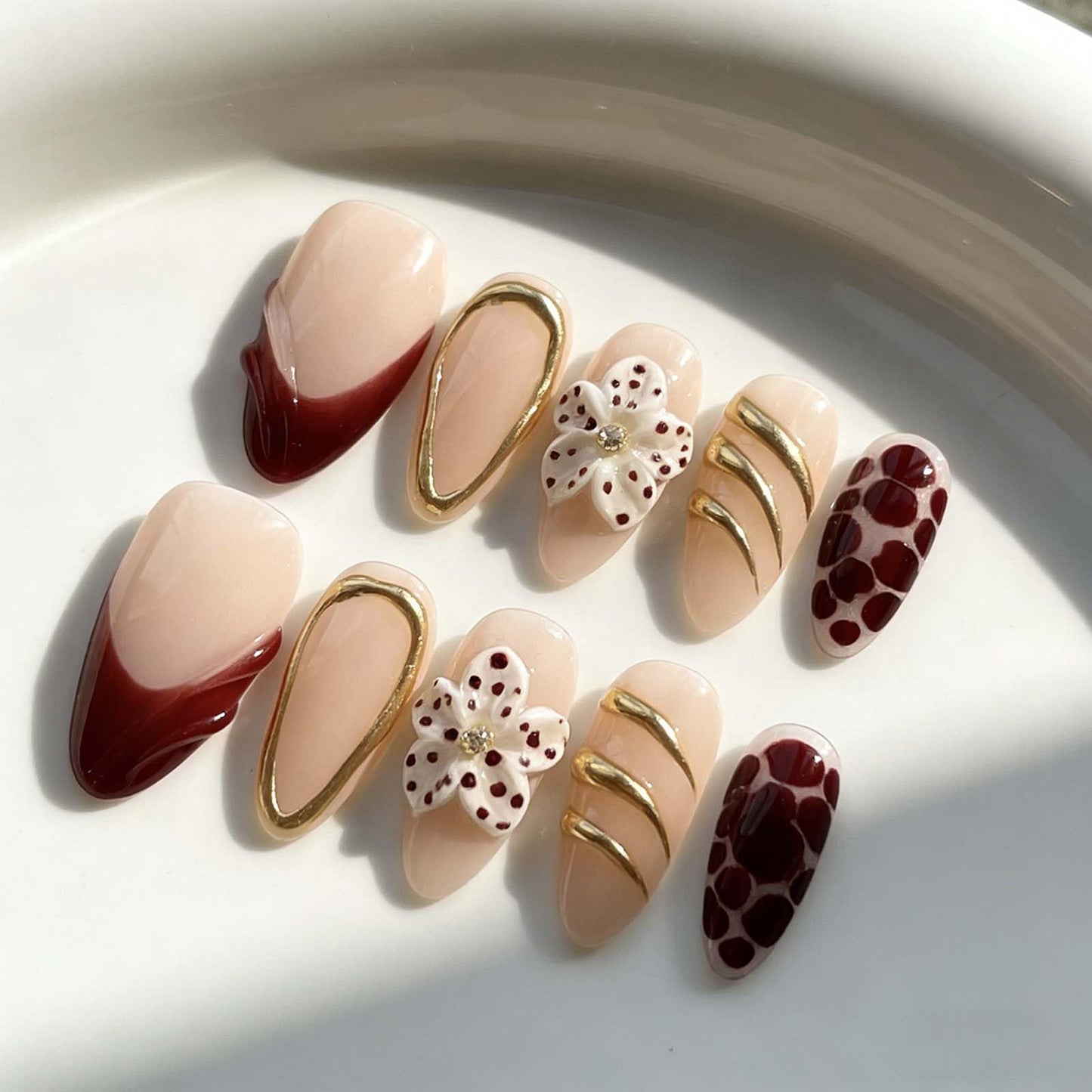 Handmade Press on Nails Almond Summer Nails Reusable 3D Flower Fake Nails French Tip Gold Accent Glue on Nails for Women 10 Count S Size