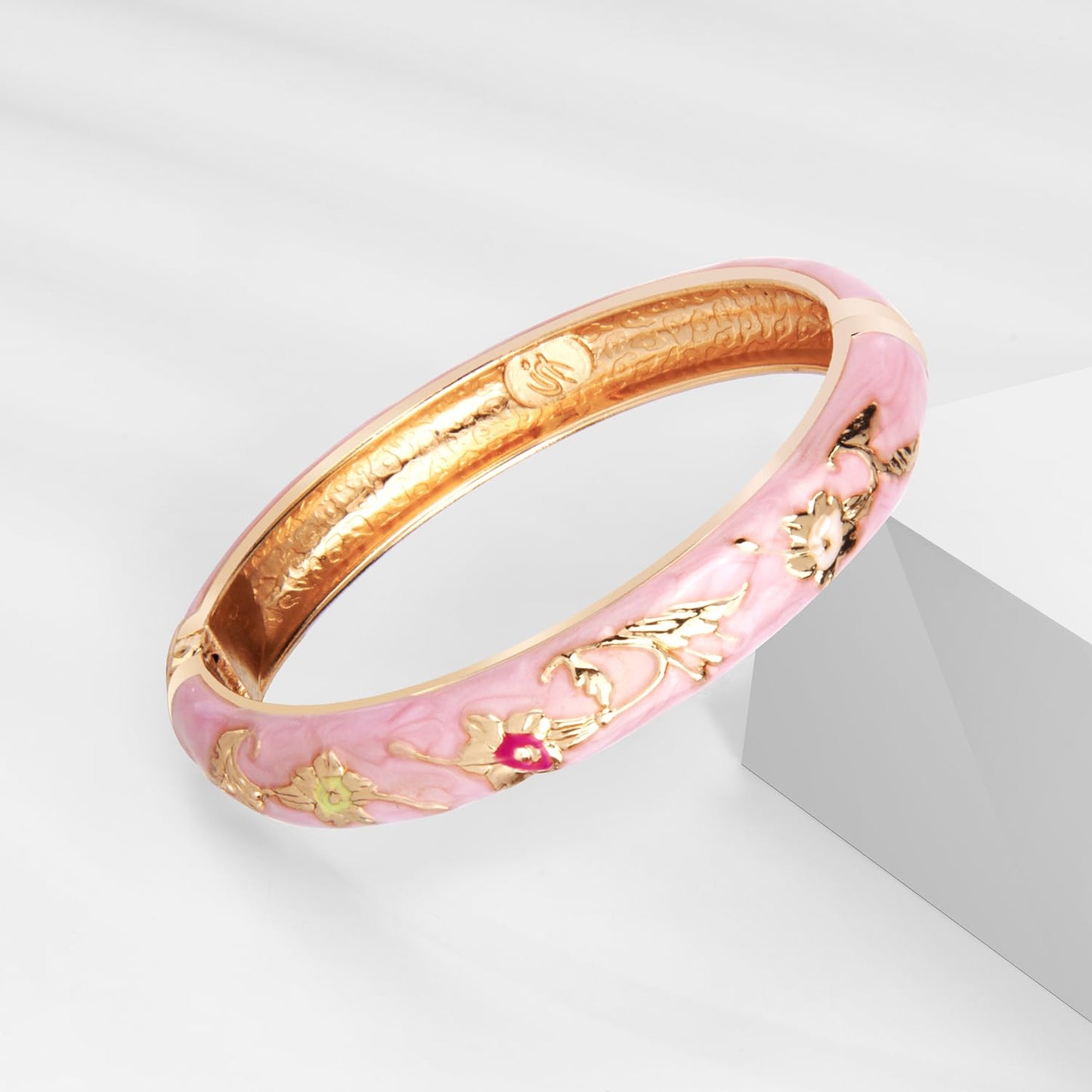 UJOY Gorgeous Bracelets Enameled Floral Cloisonne Gift Plated Cuff Bangles Jewelry Sets Box for Women 55A81-55A100 Pink White