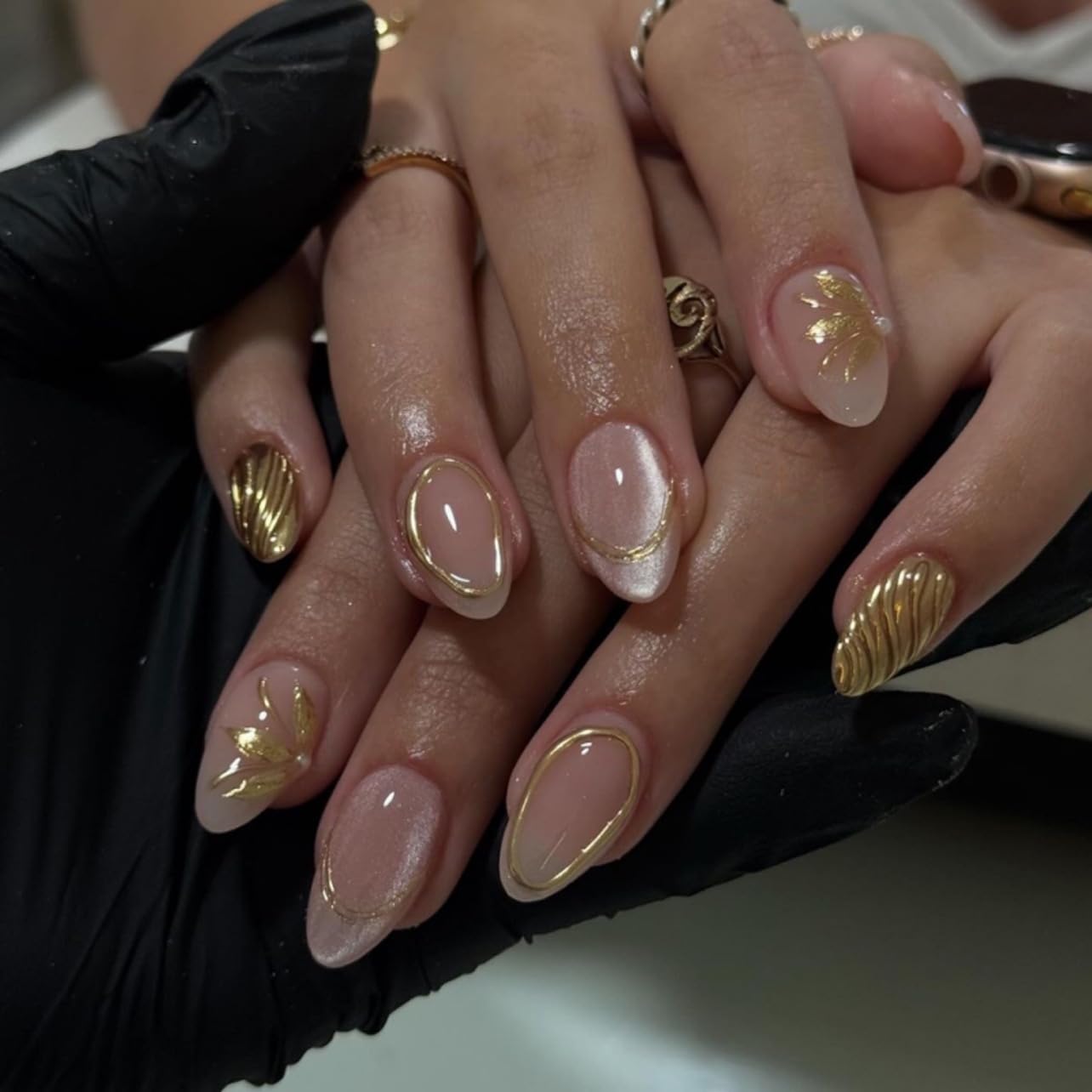 CTTHNBD Short Press on Nails Almond - Pink Fake Nails with Gold Line Design - Glossy Full Cover Stick on False Nails for Women 24 Pcs