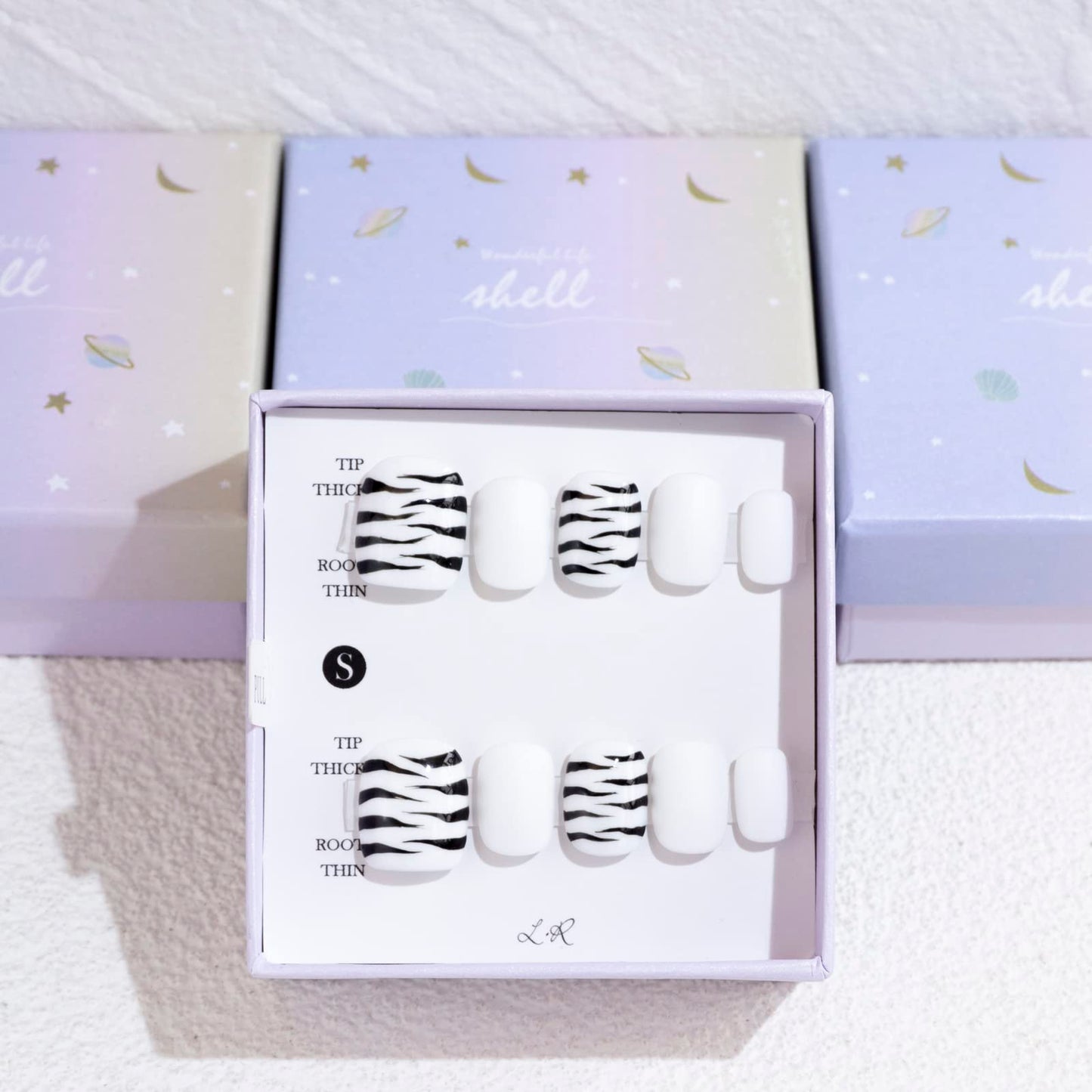 Light Rain Small Size Hand-made Press on Nails, 3D Gel UV Finished False nails with Design by Professional Manicurist