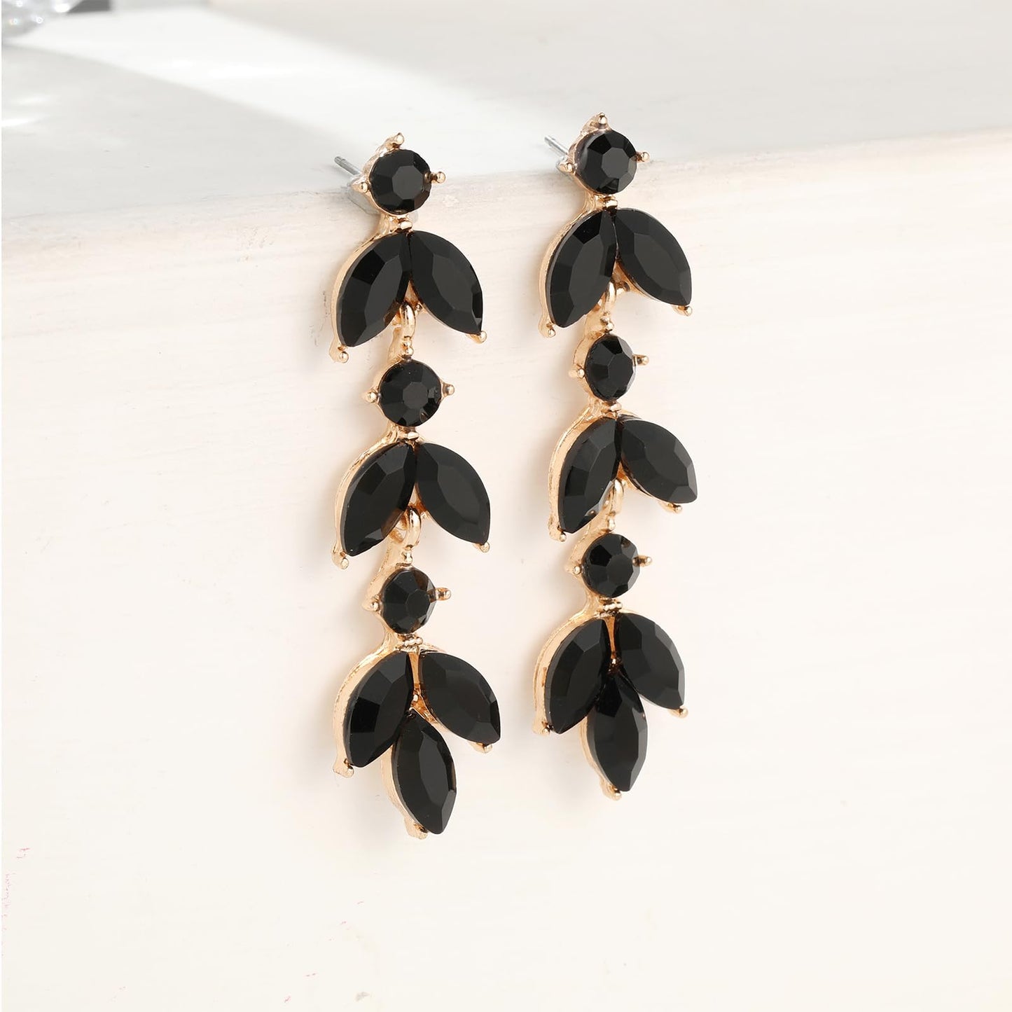 GAOKOXI Black Wedding Rhinestone Dangle Earrings Elegant Bridal Crystal Drop Earrings for Women Bridesmaids Guest Party Prom