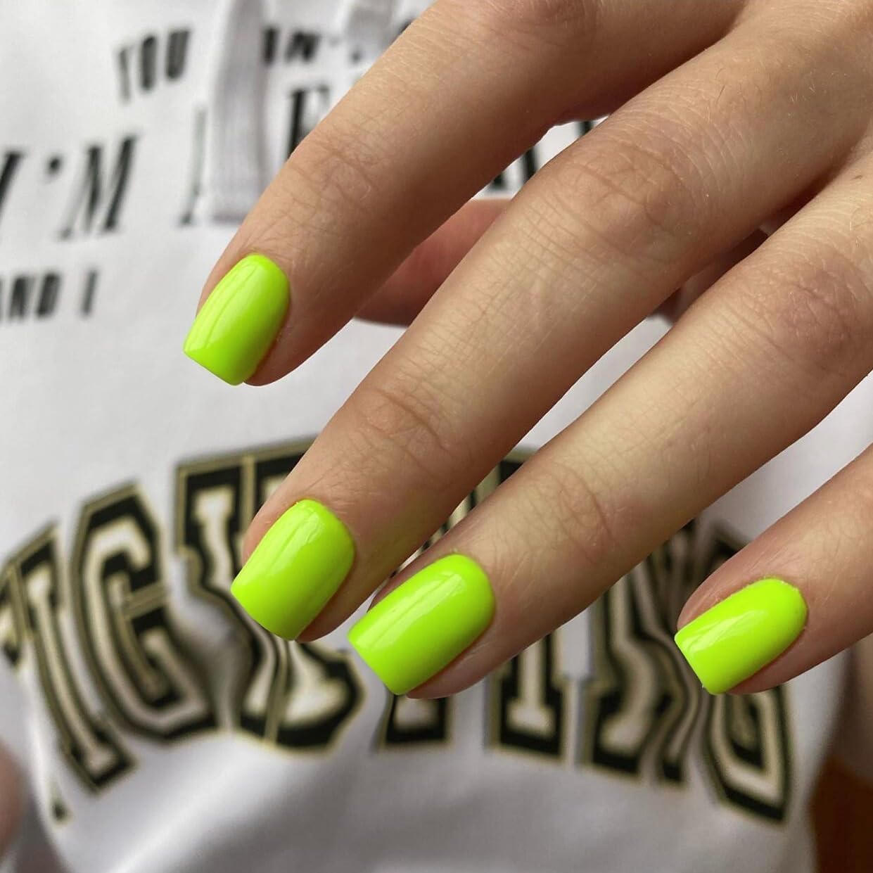 Neon Green Press On Nails Short Square, KXAMELIE Natural Gel Nails Glue on Acrylic Nails Press ons Featured Protective Coat Thick Reusable Fake Nails Solid Color 24 Short Coffin Artificial Nails