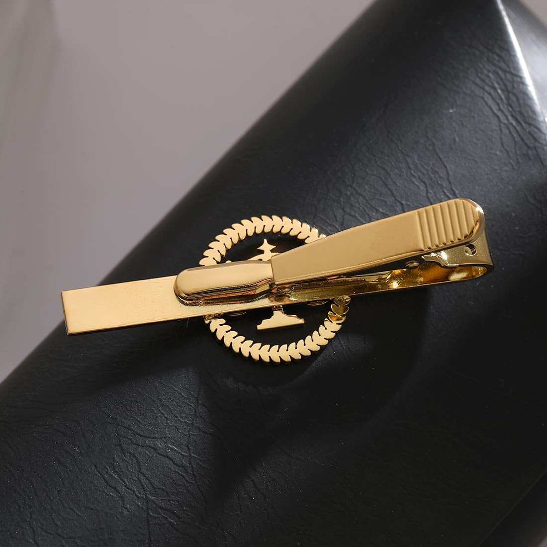 Metal Balance Badges Suit Brooch Libra Scales Brooches For Men (silver tie clip)