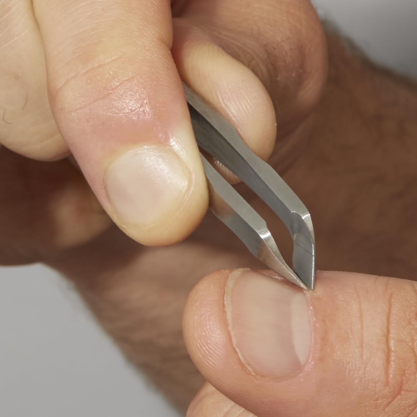 Tweezerman Mini Squeeze Cutical Nipper, Silver